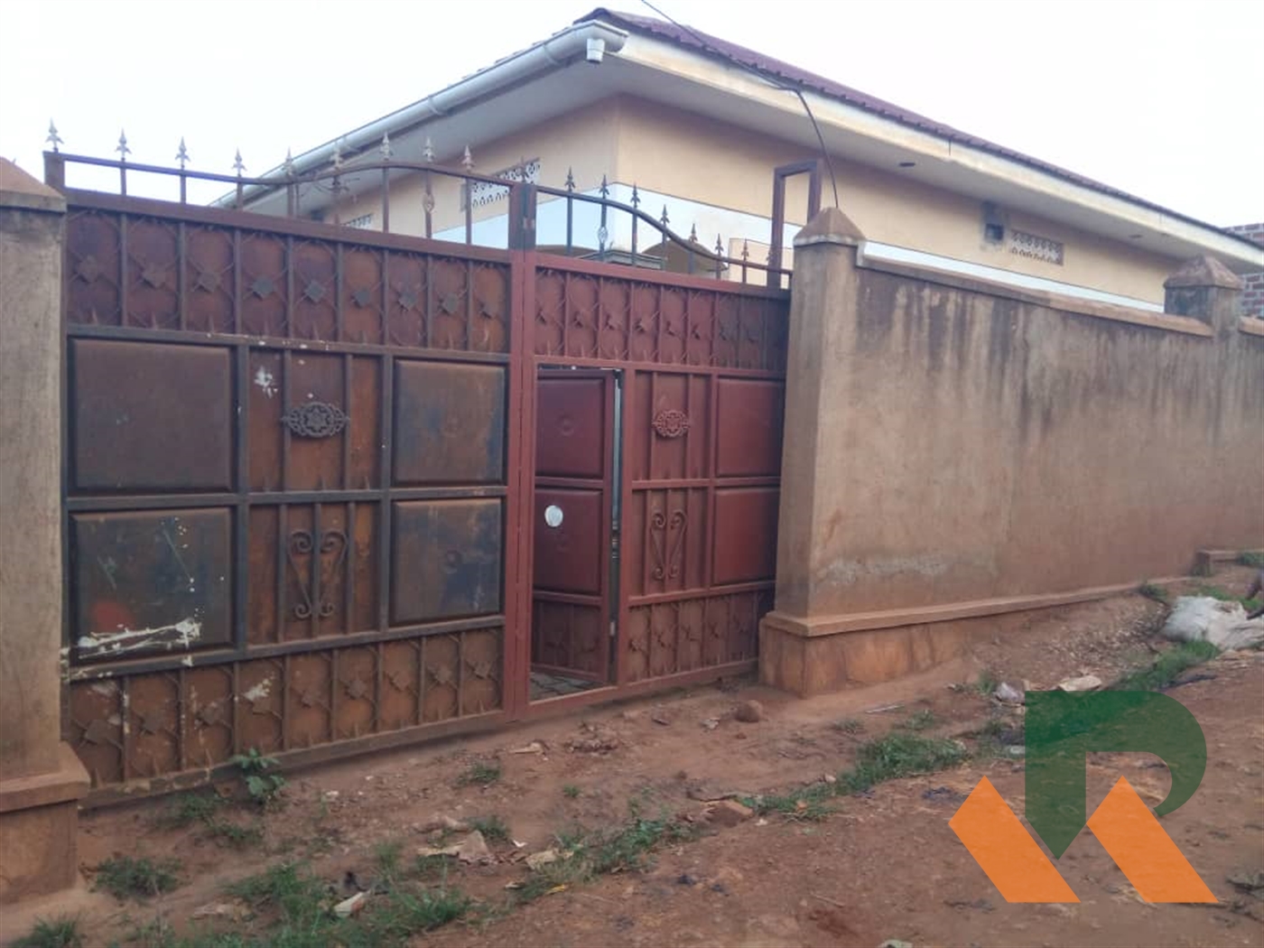 Bungalow for sale in Munyonyo Kampala