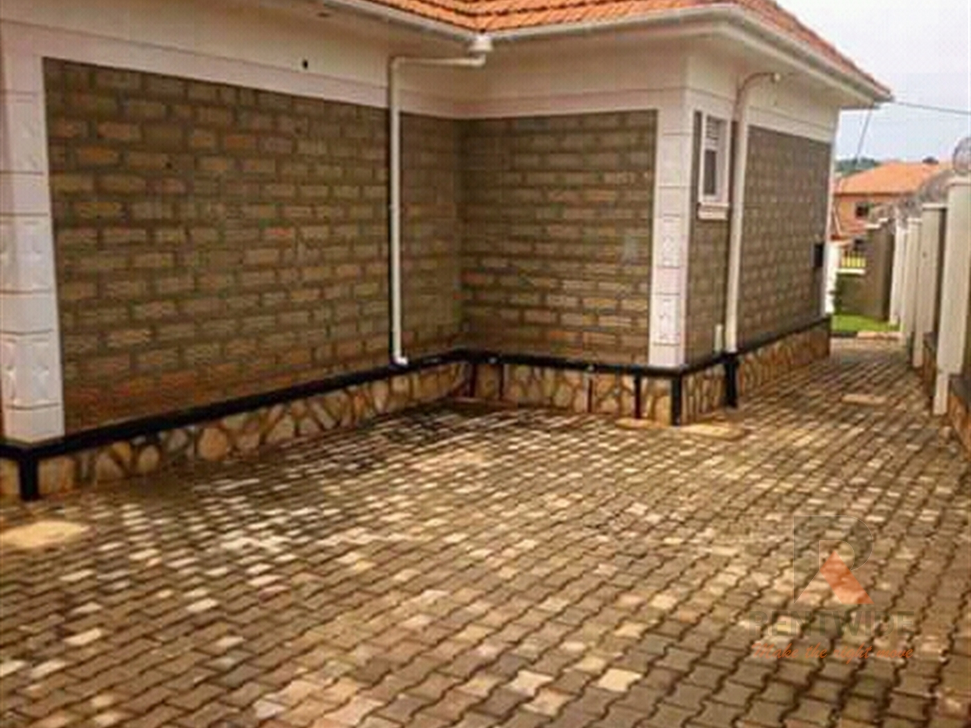 Bungalow for sale in Kitende Wakiso