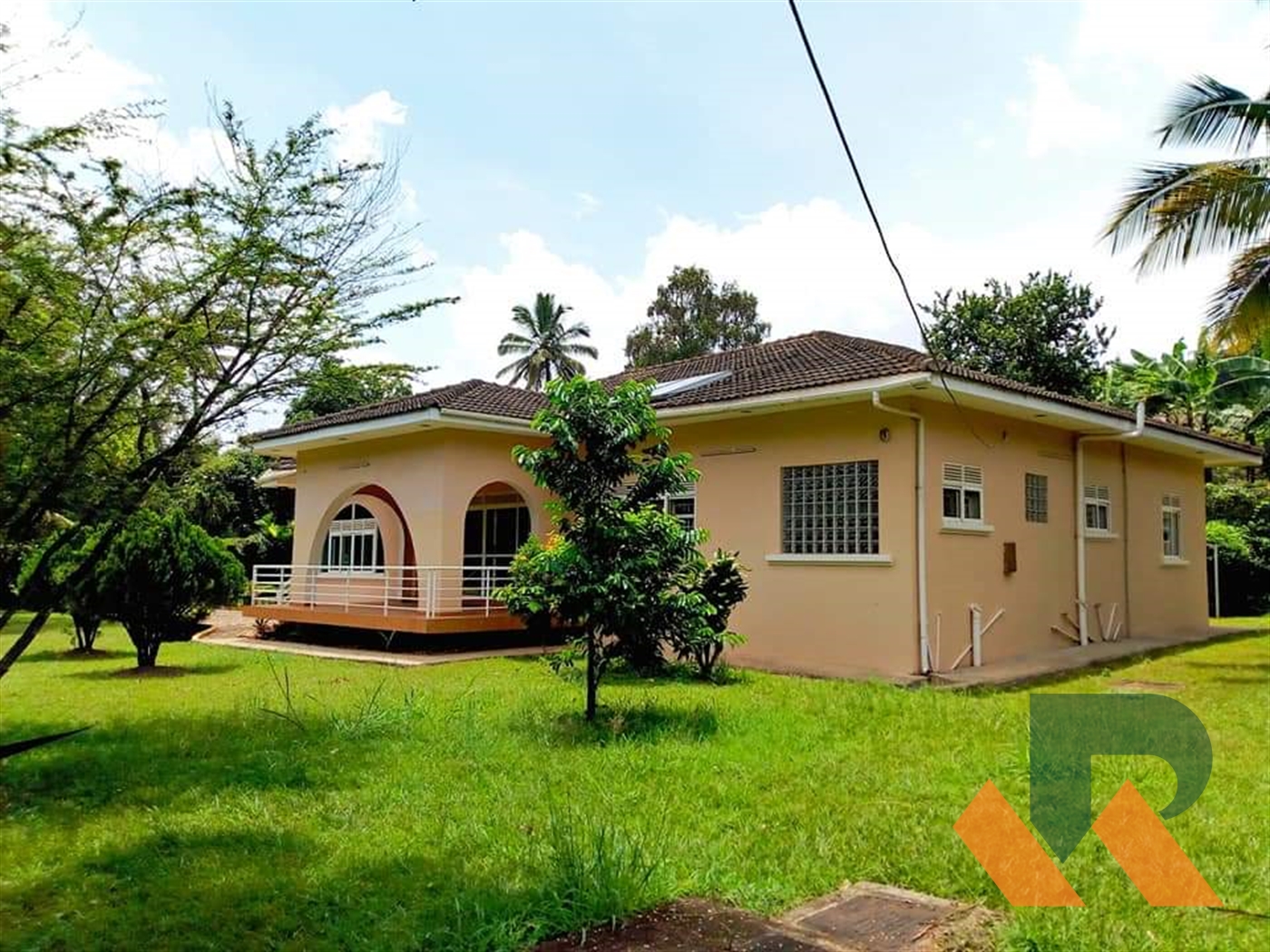 Bungalow for rent in Kansanga Kampala