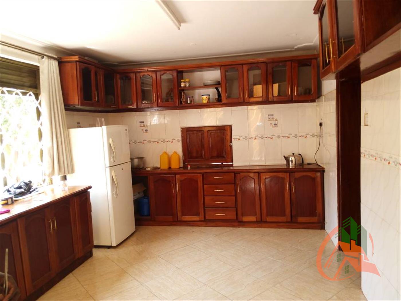 Maisonette for sale in Kulambilo Wakiso