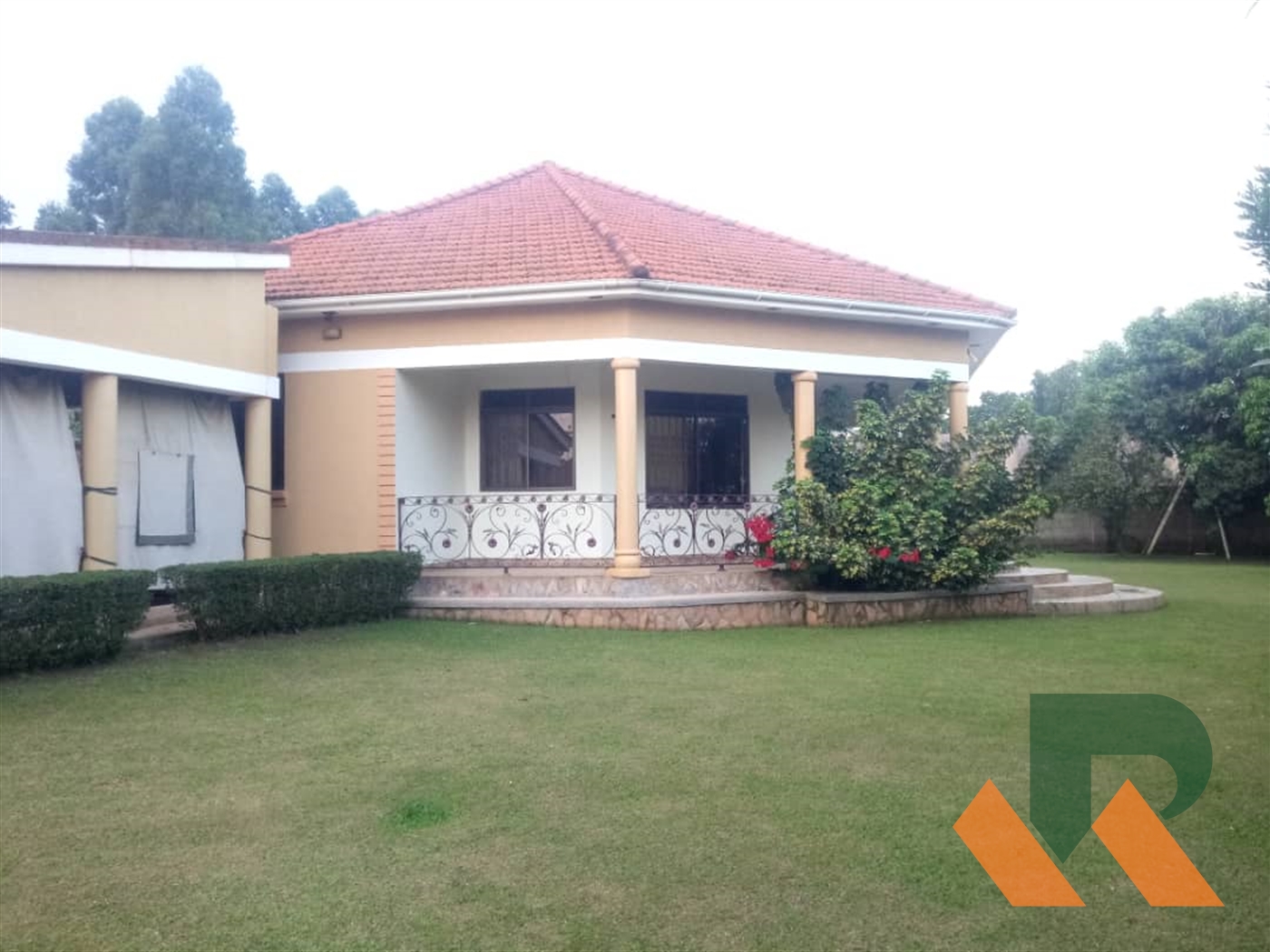 Bungalow for sale in Kirinya Wakiso