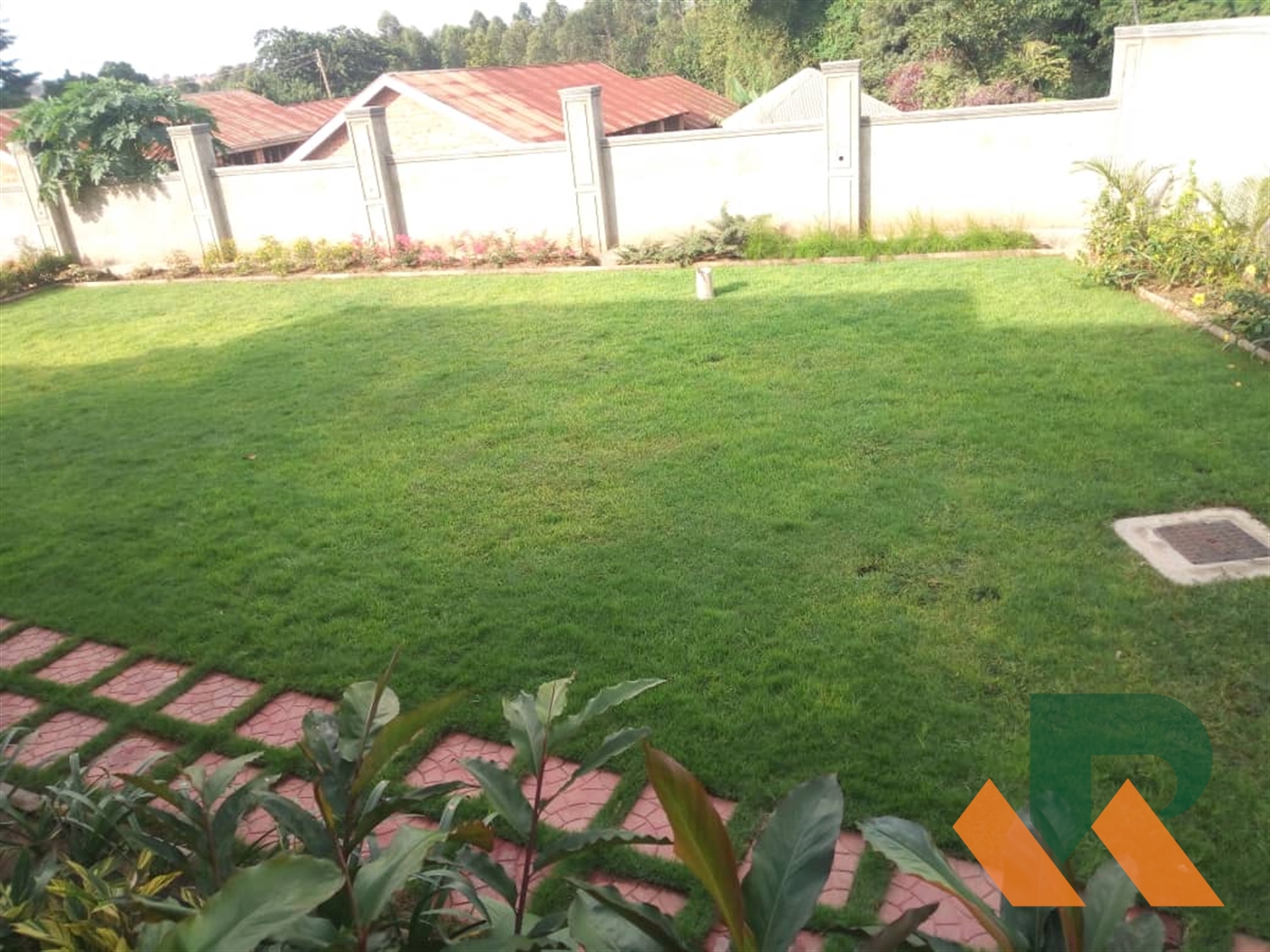 Bungalow for sale in Kiwaatule Kampala