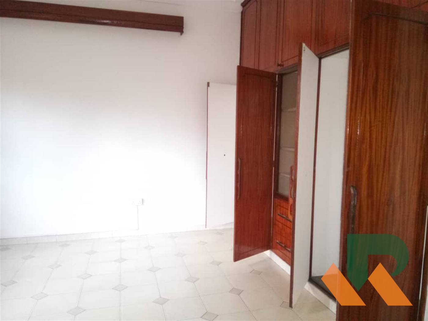 Bungalow for rent in Muyenga Kampala