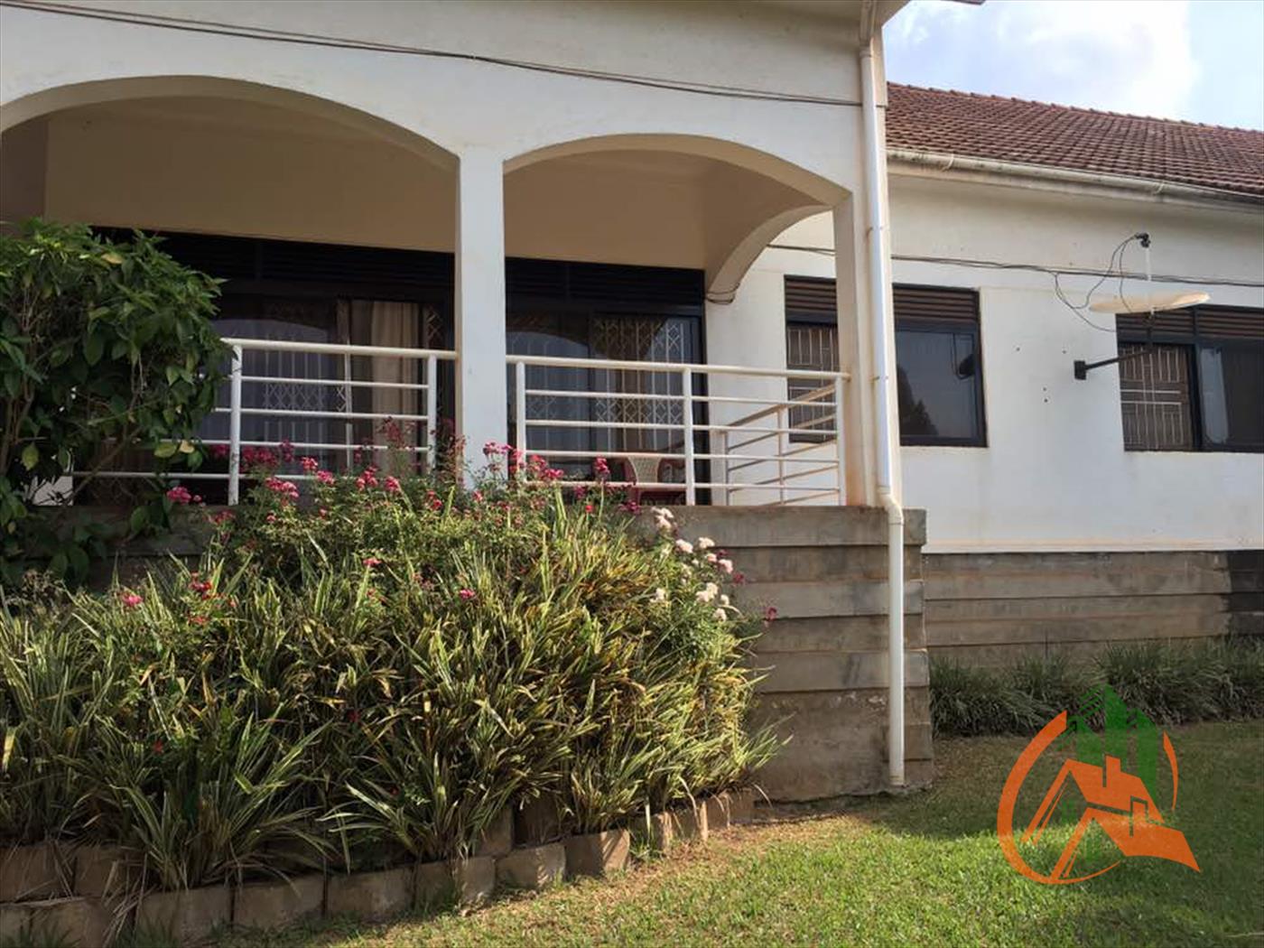 Bungalow for sale in Munyonyo Kampala