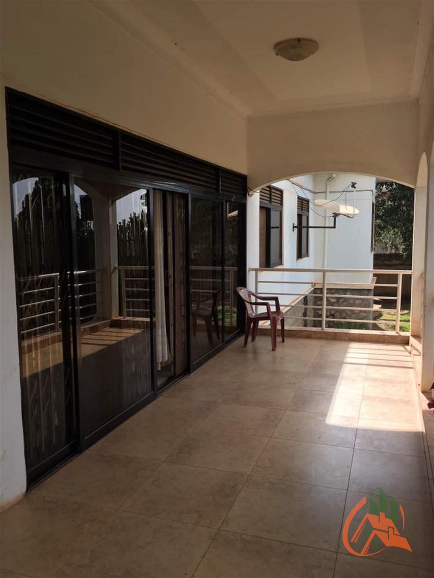 Bungalow for sale in Munyonyo Kampala