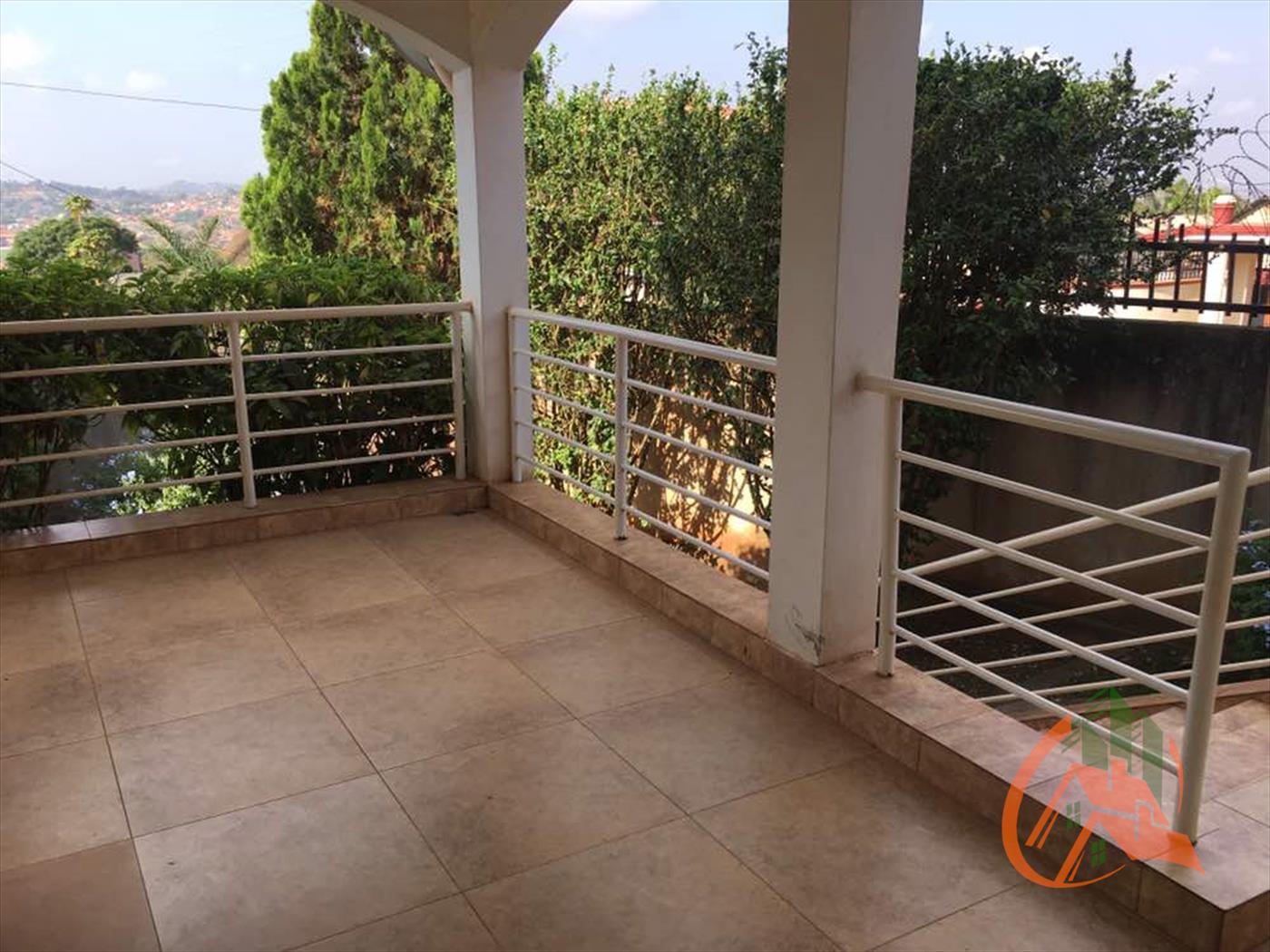 Bungalow for sale in Munyonyo Kampala