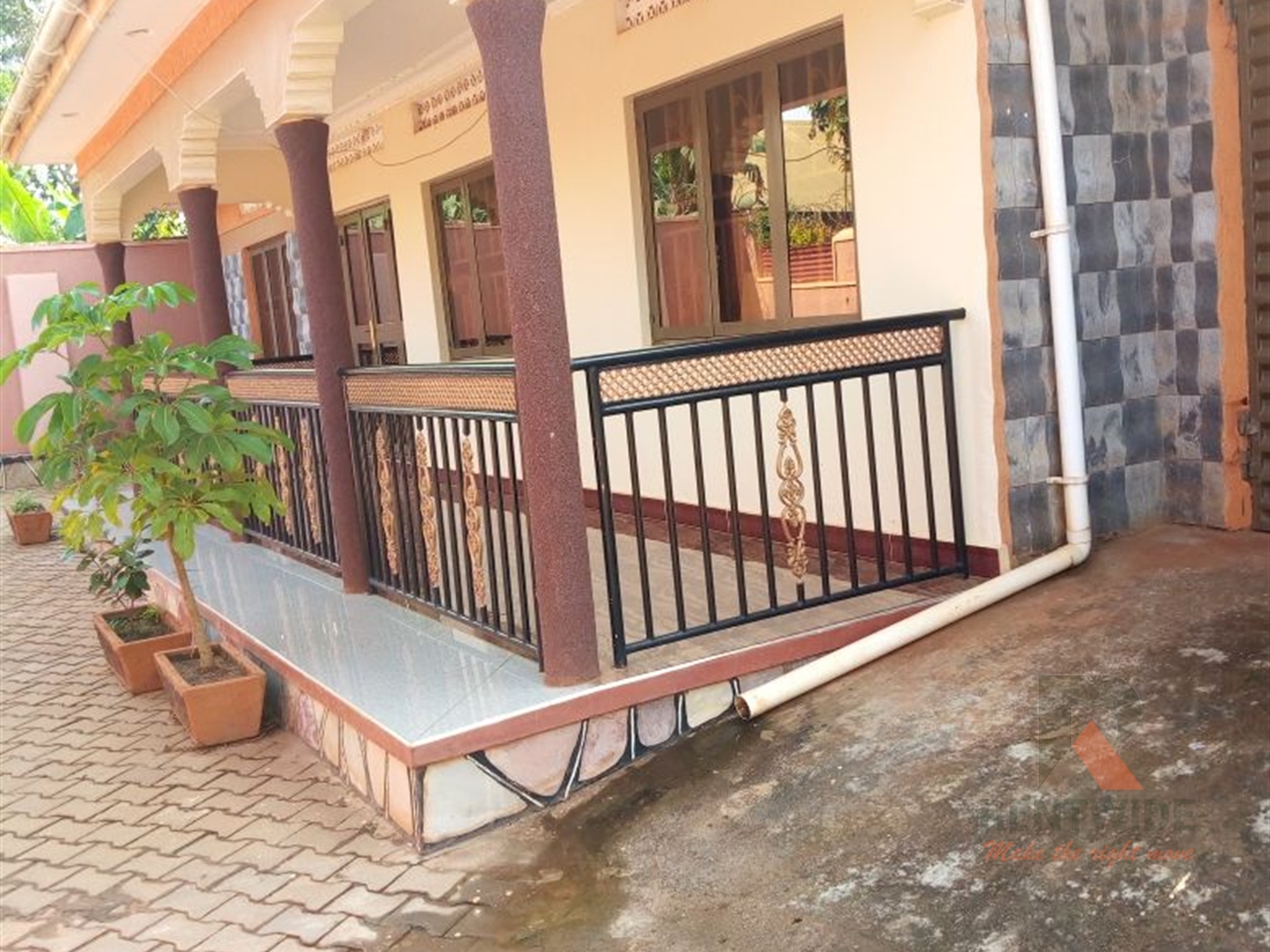 Bungalow for sale in AbayitaAbabiri Kampala