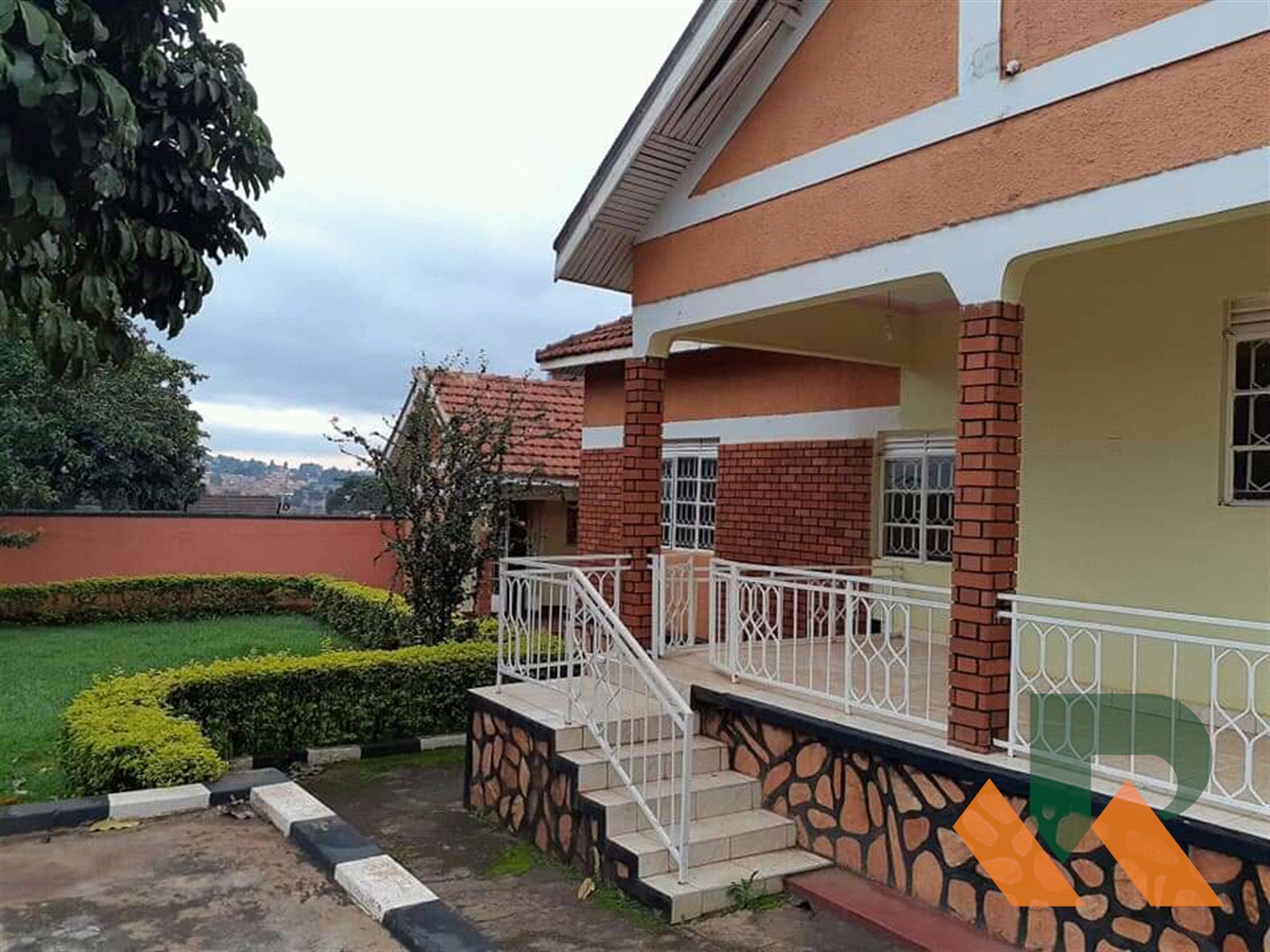 Bungalow for rent in Bukoto Kampala