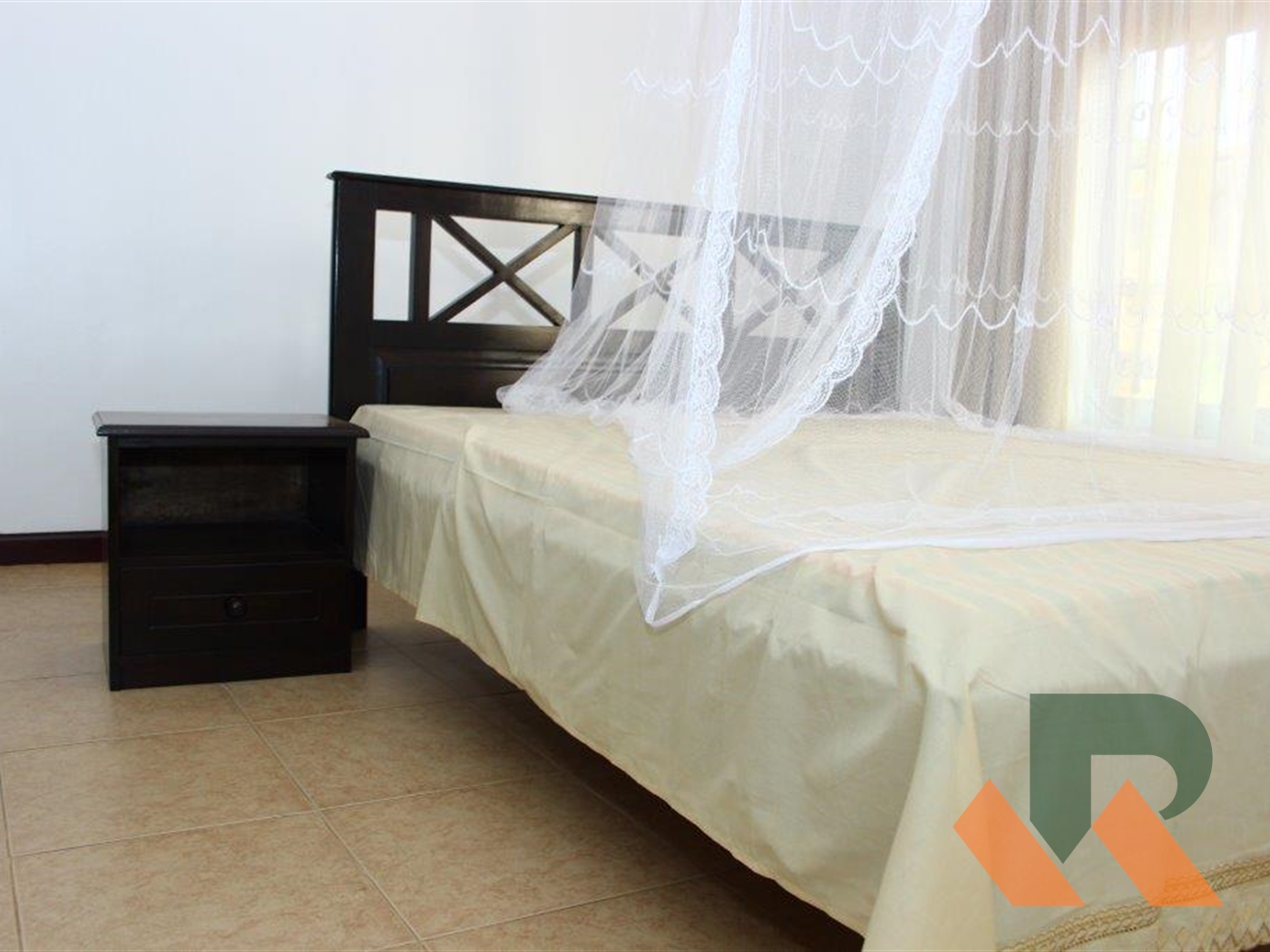 Duplex for rent in Bukoto Kampala