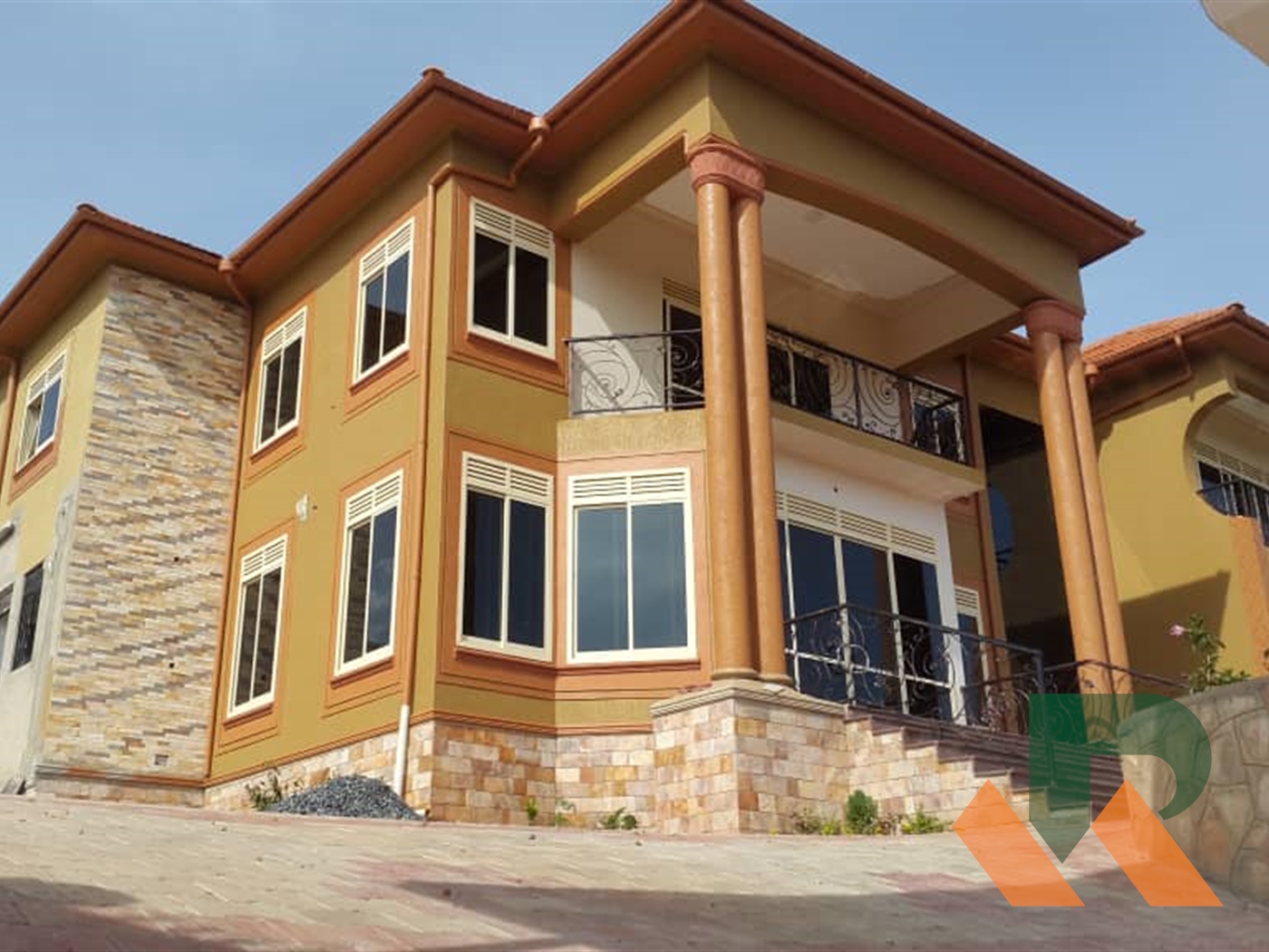 Maisonette for sale in Bwebajja Wakiso