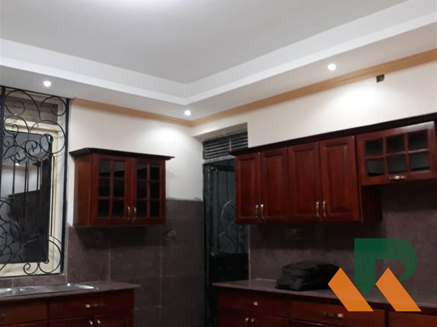 Maisonette for sale in Bwebajja Wakiso