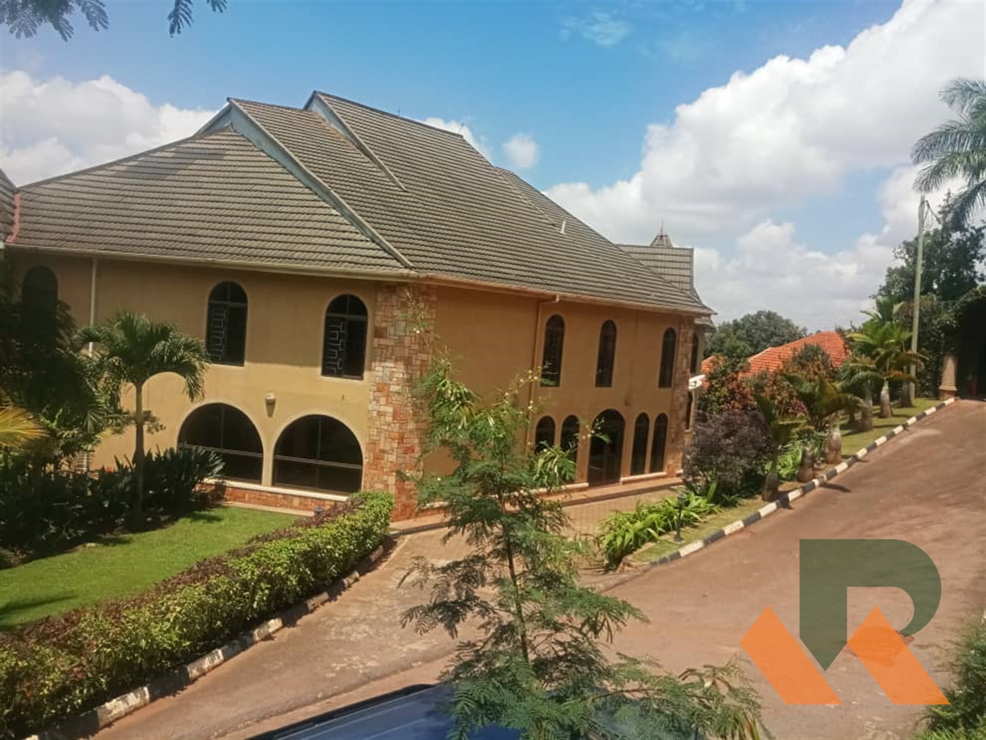 Mansion for rent in Naguru Kampala