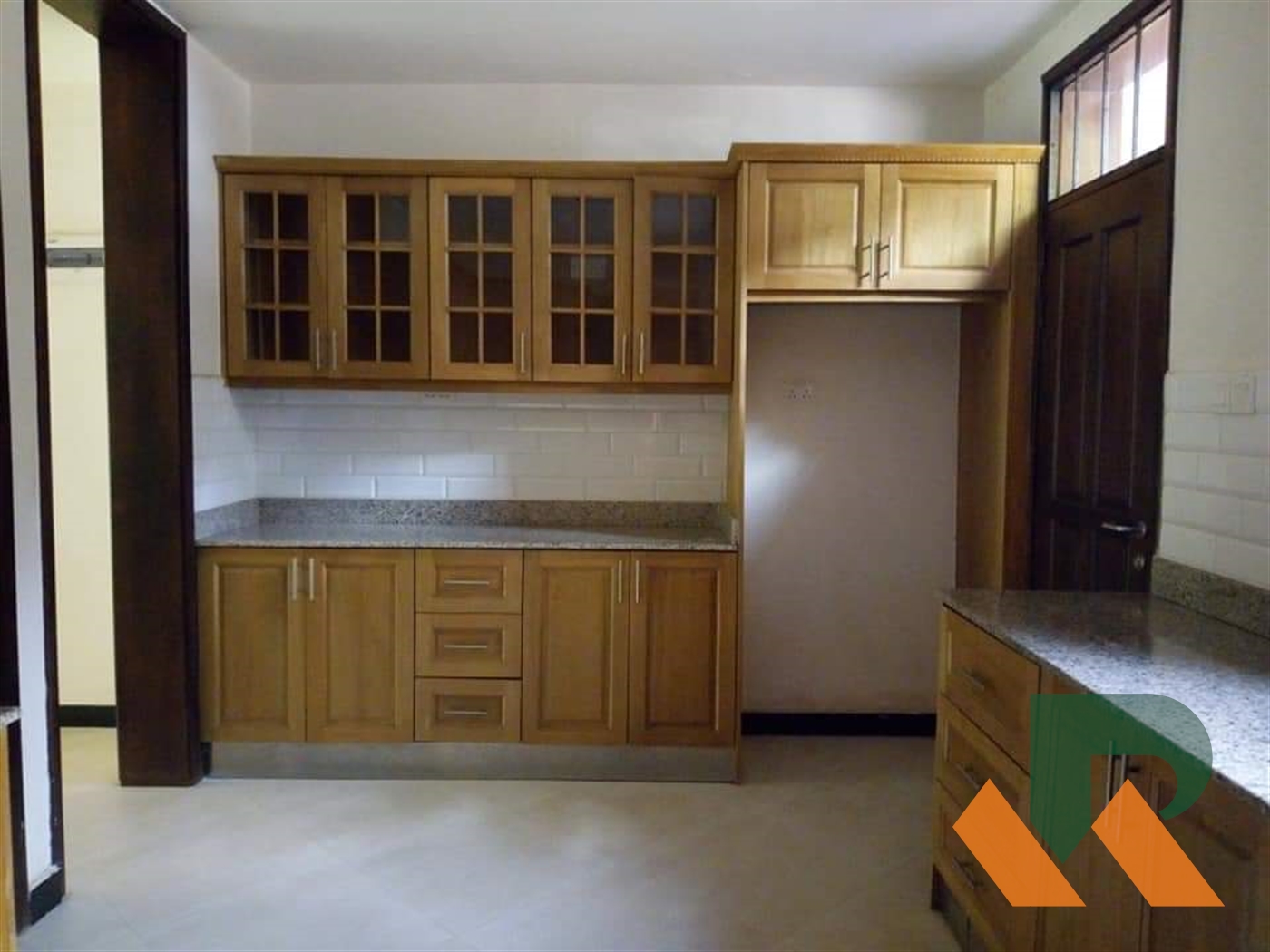 Town House for rent in Kololo Kampala