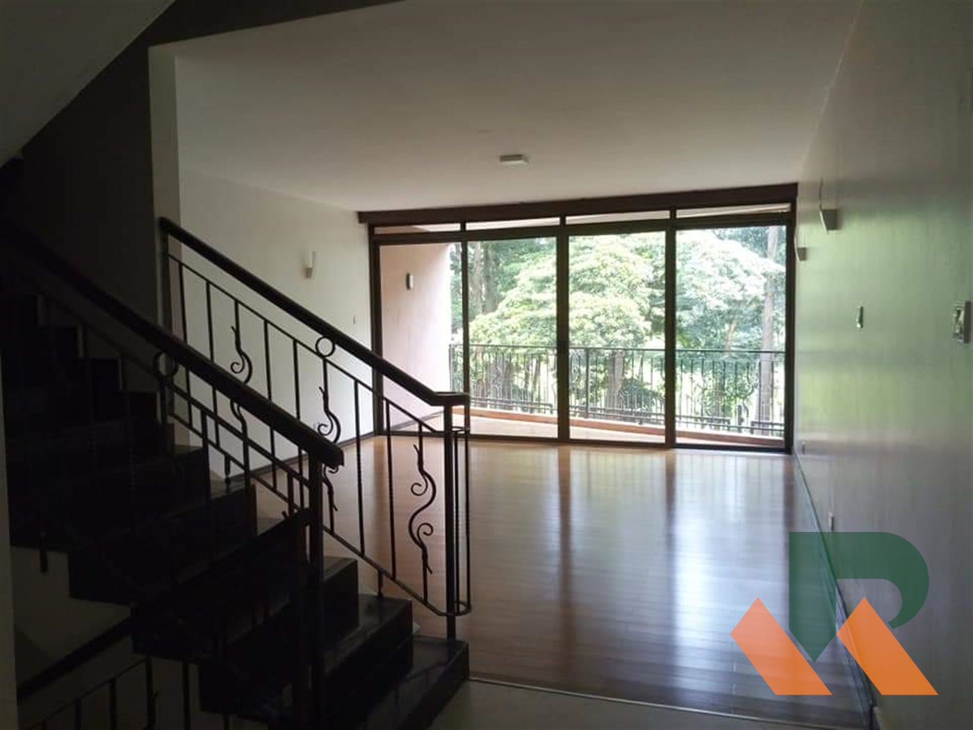 Town House for rent in Kololo Kampala