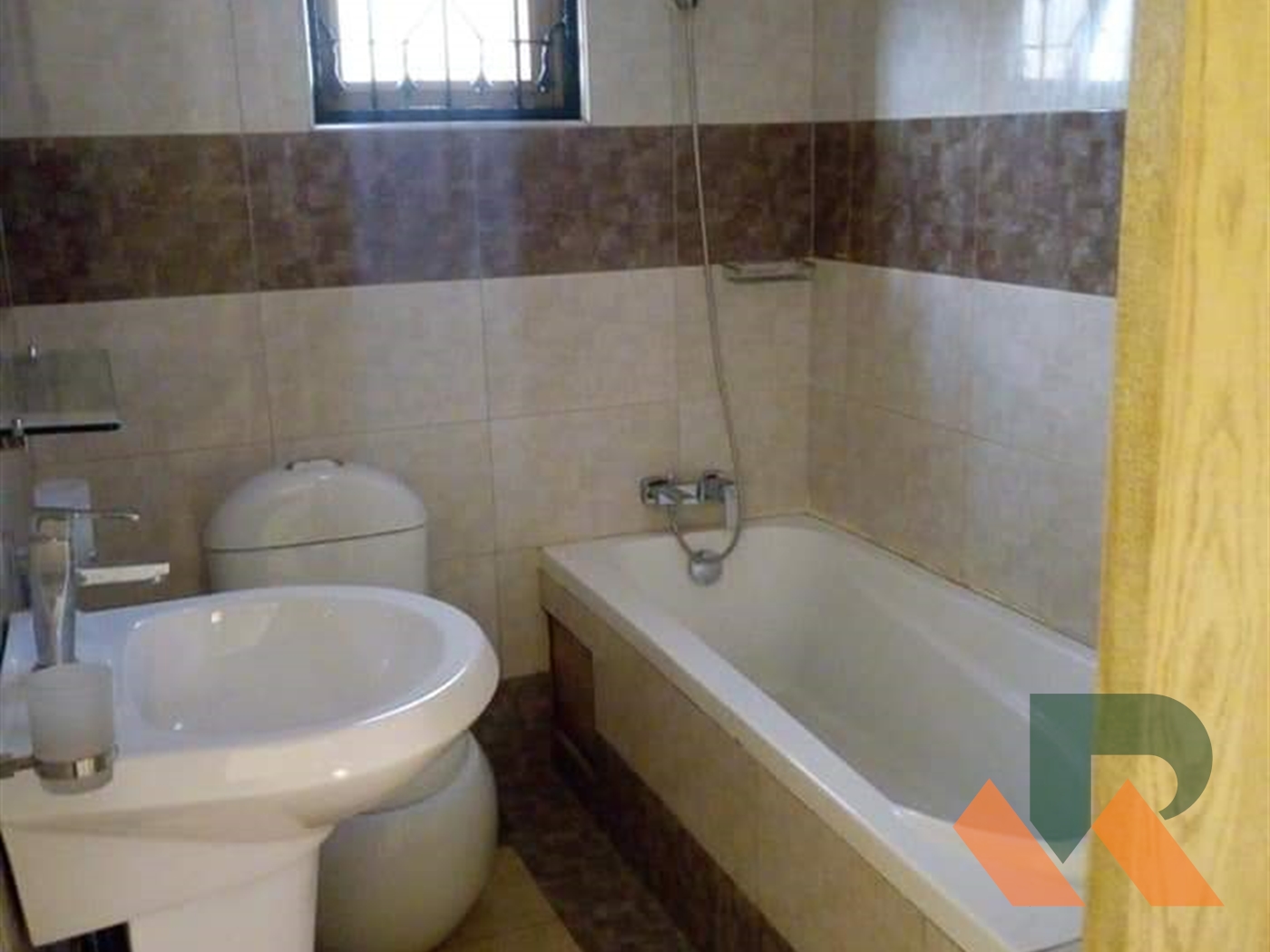 Apartment for rent in Kiwaatule Kampala