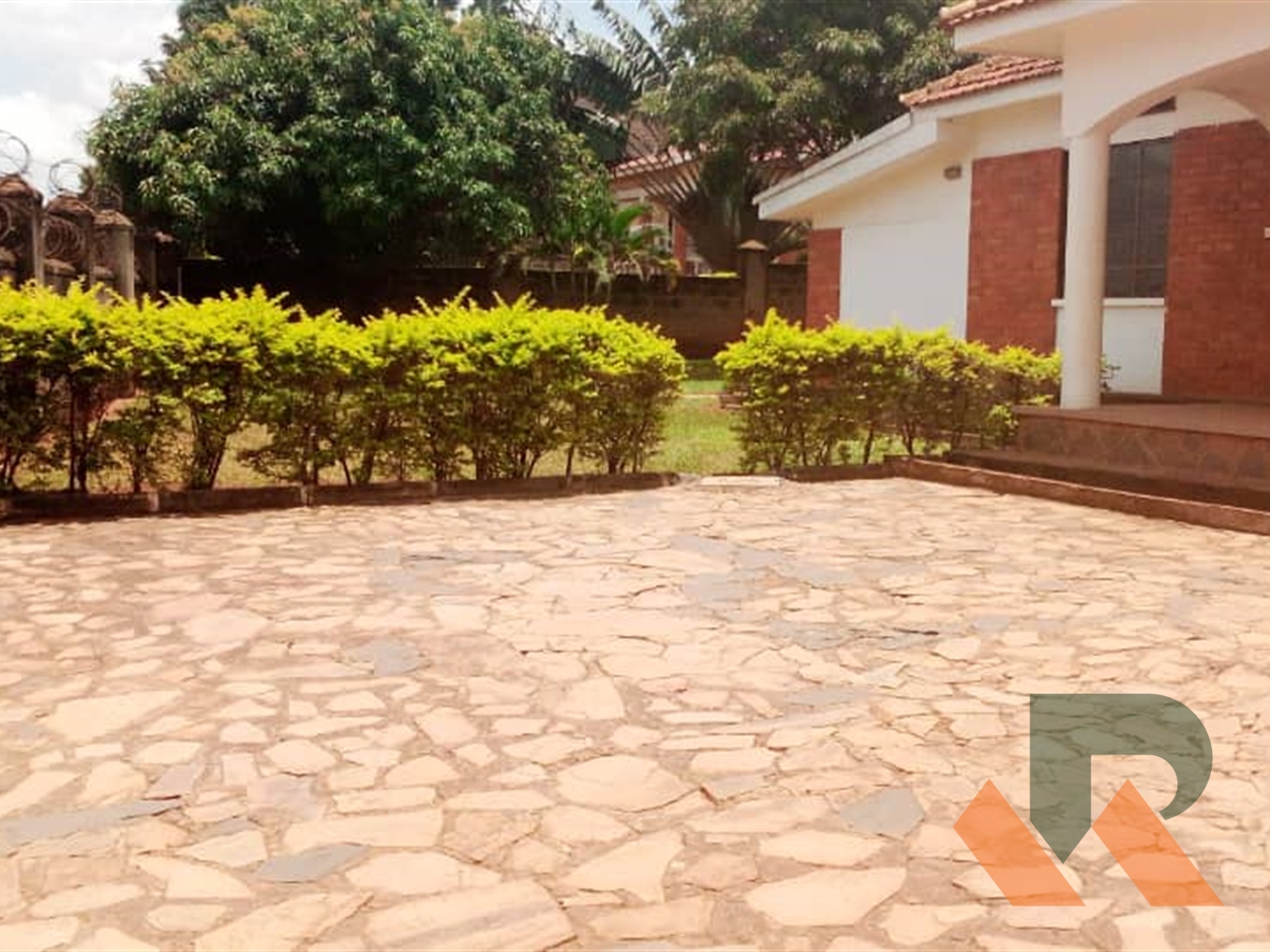 Bungalow for rent in Naalya Wakiso