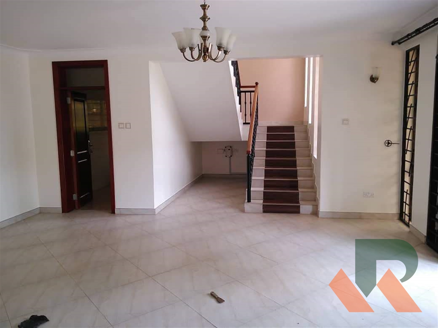 Maisonette for rent in Bugoloobi Kampala