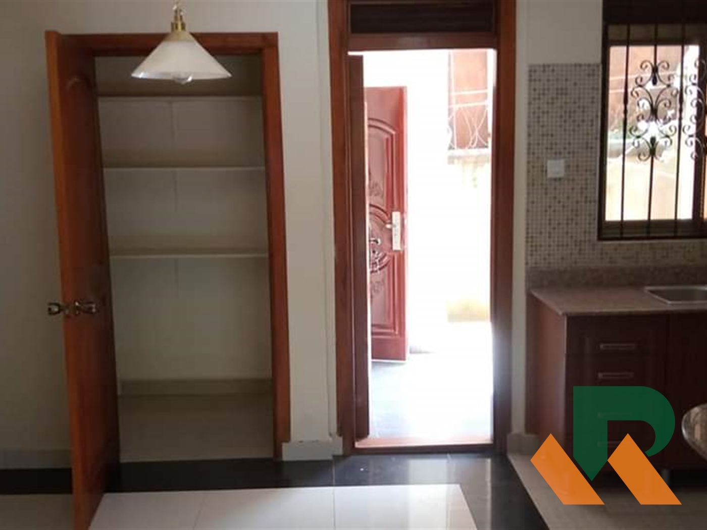 Town House for rent in Muyenga Kampala