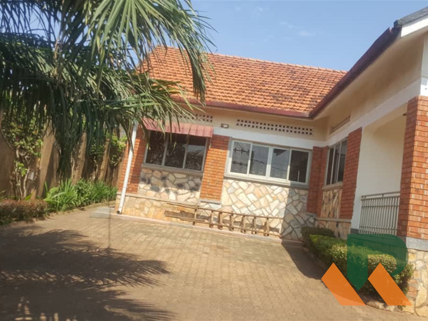 Bungalow for rent in Naalya Kampala