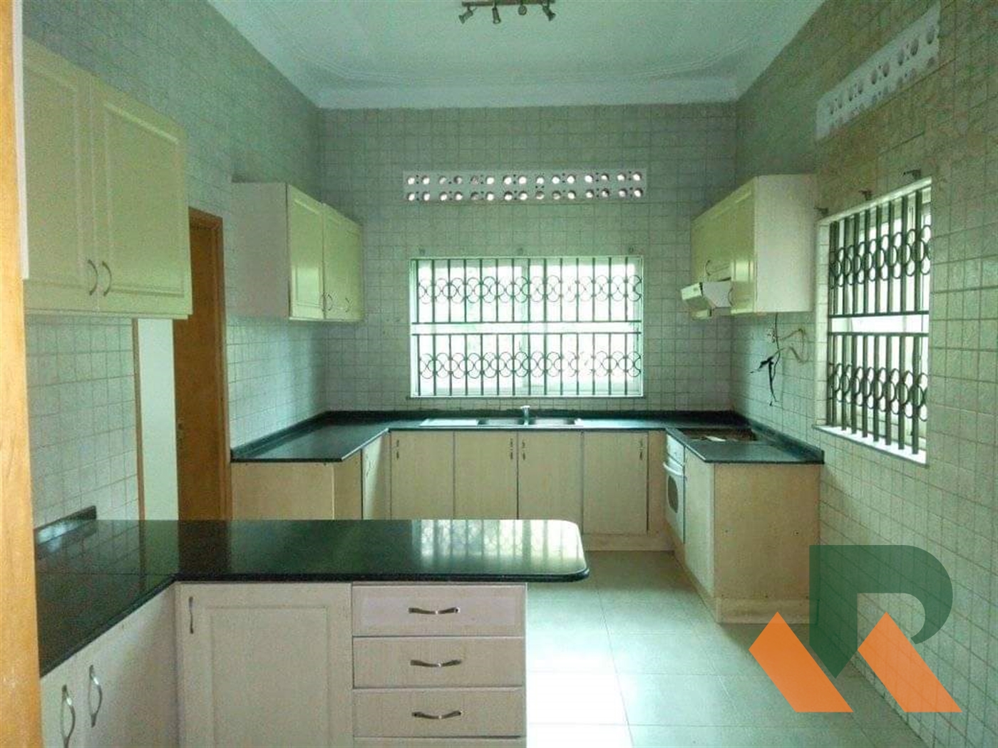 Maisonette for rent in Luzira Kampala