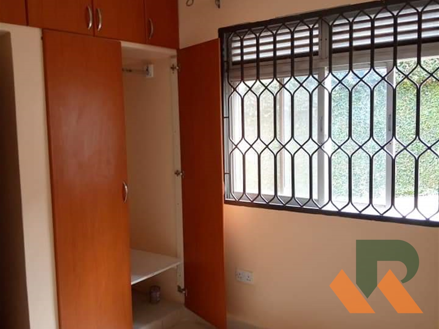 Town House for rent in Kansanga Kampala