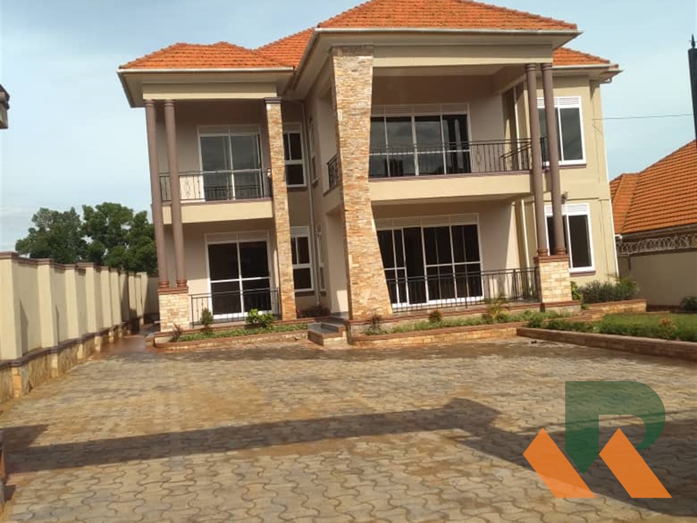 Storeyed house for sale in Kira Wakiso