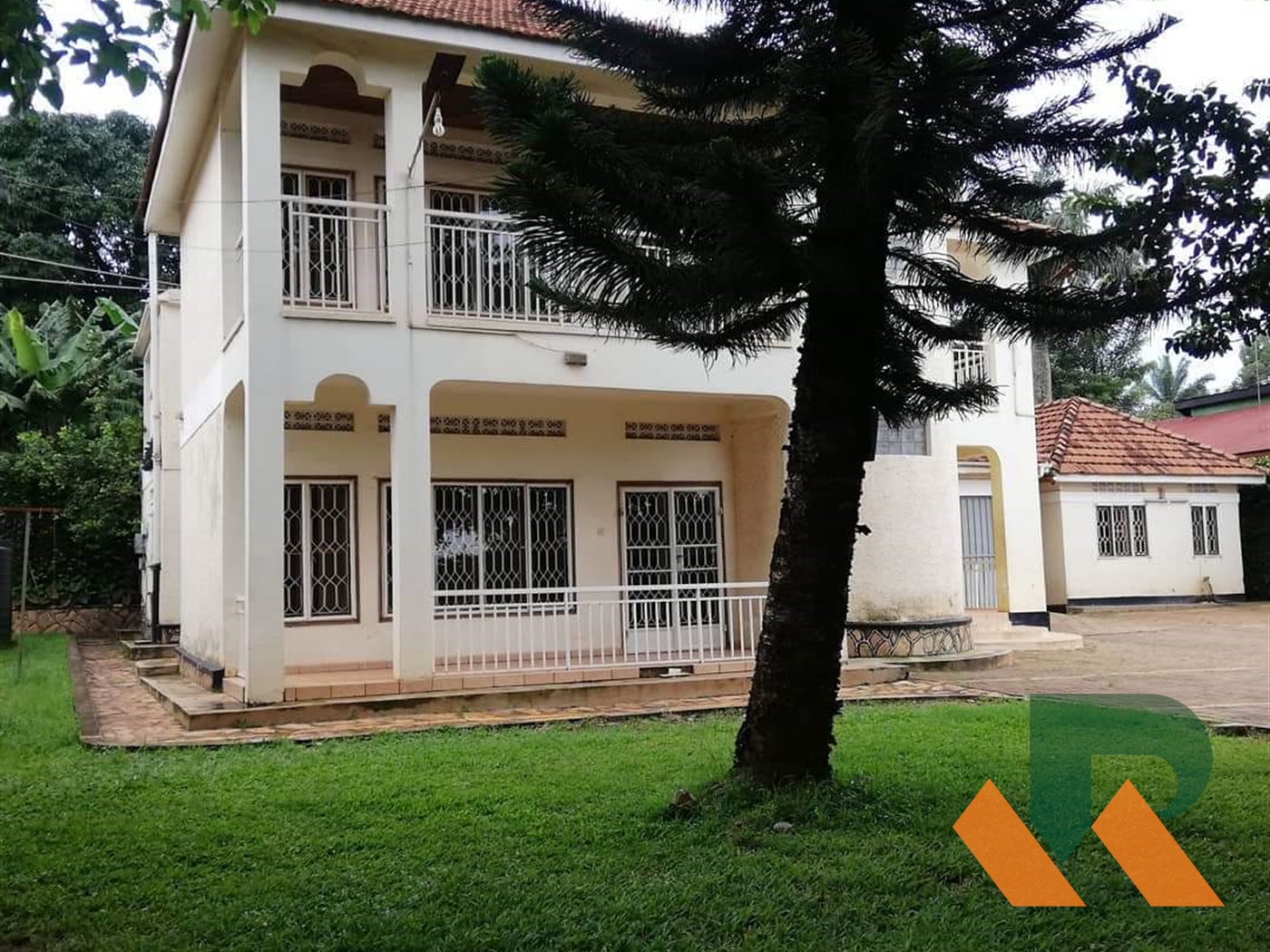 Storeyed house for rent in Ntinda Kampala