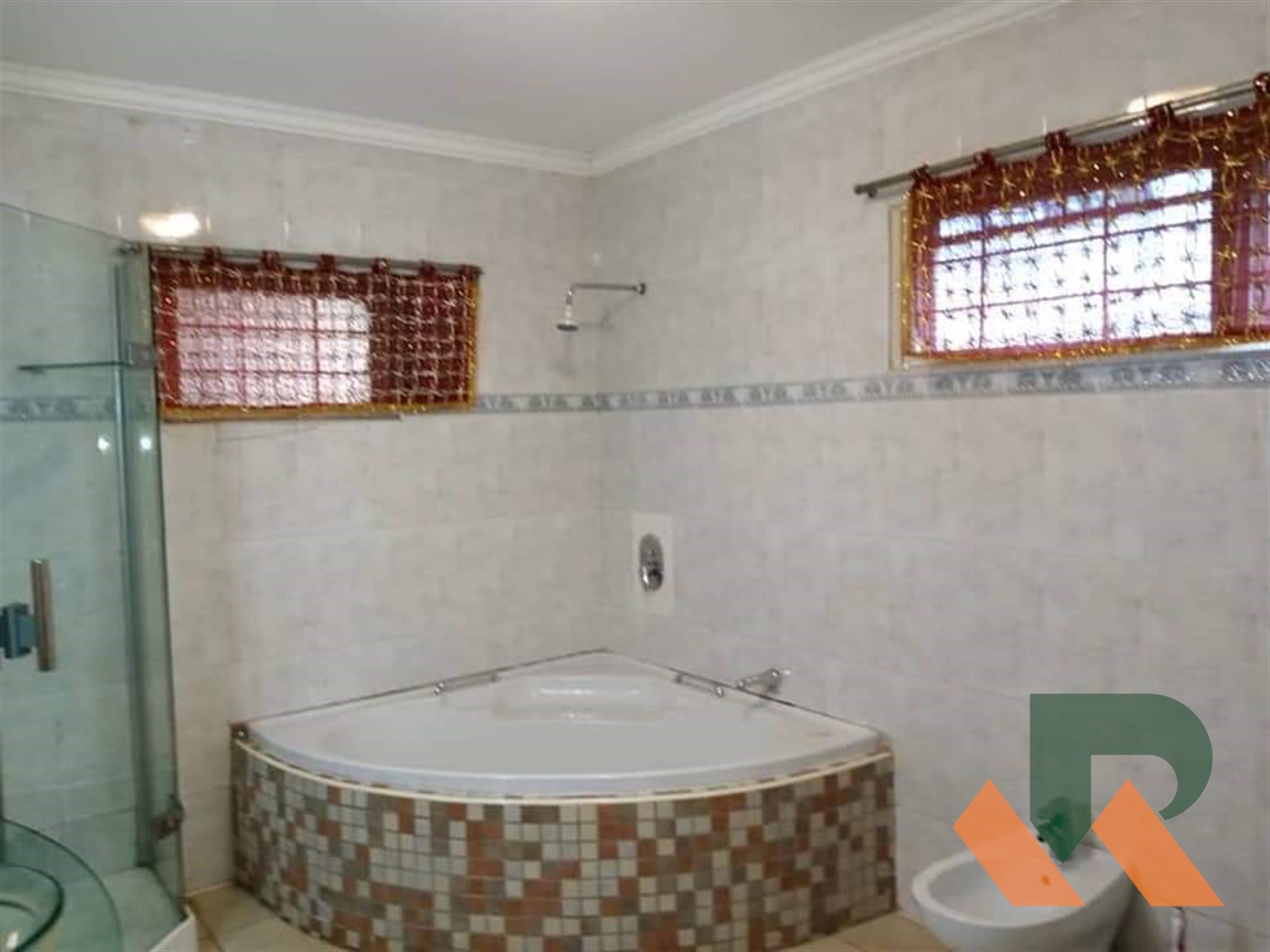 Bungalow for rent in Naguru Kampala