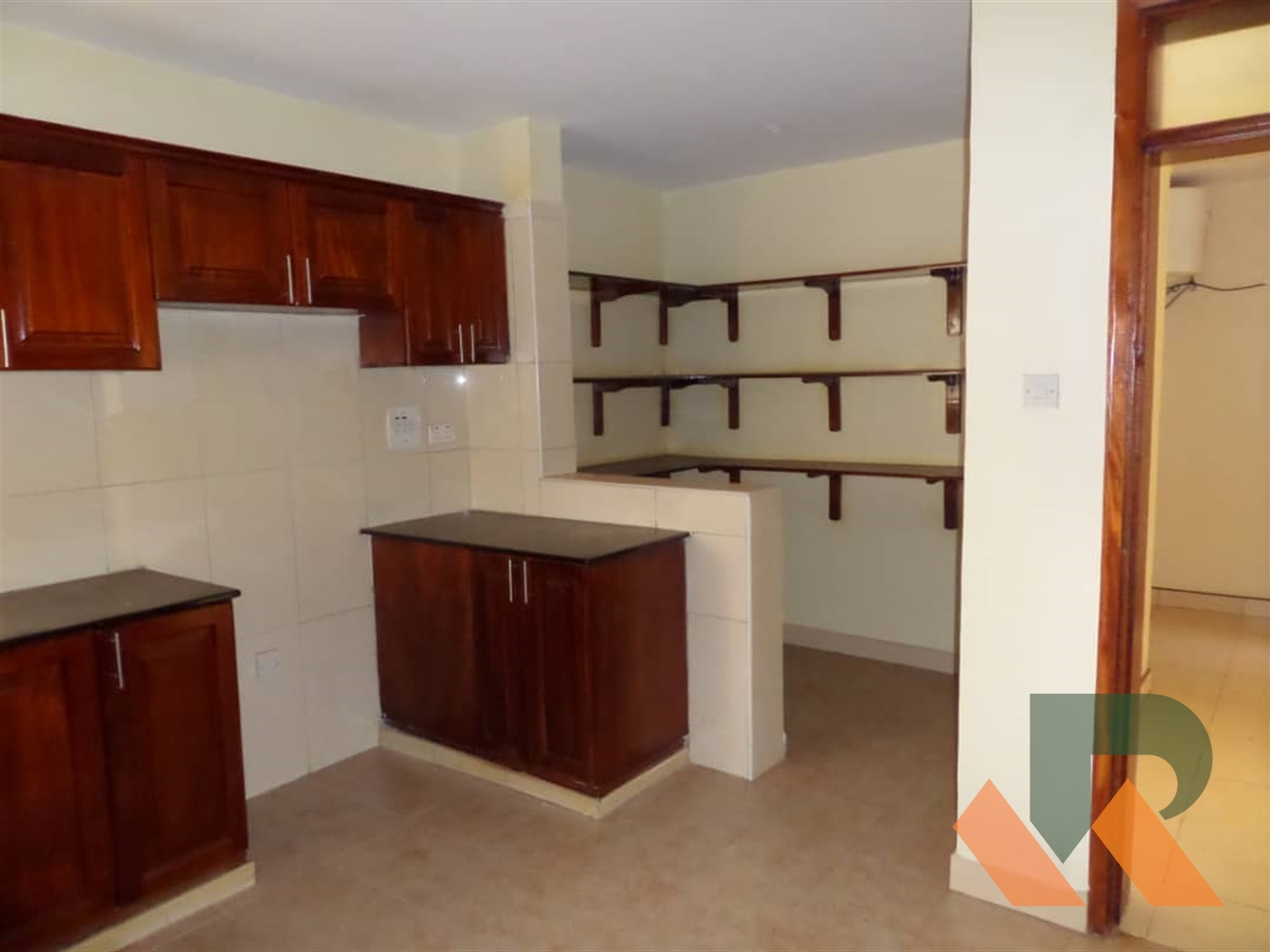 Apartment for sale in Bugoloobi Kampala