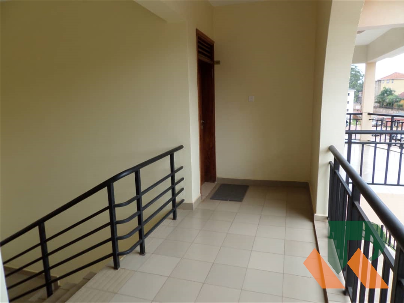 Apartment for sale in Bugoloobi Kampala