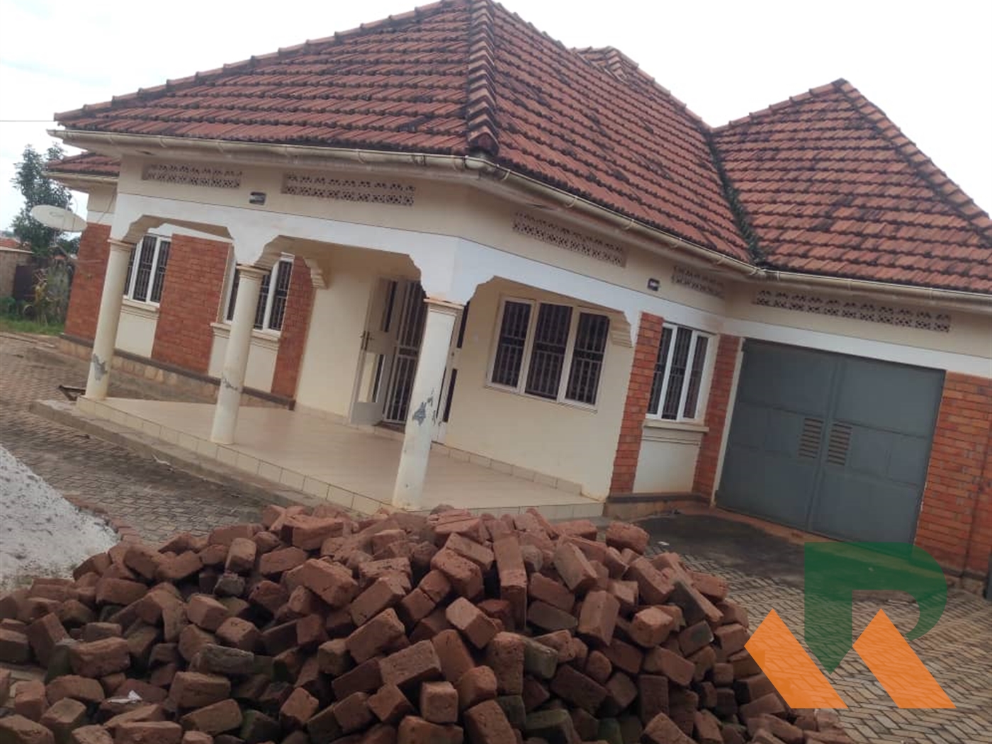 Bungalow for sale in Mbalwa Wakiso