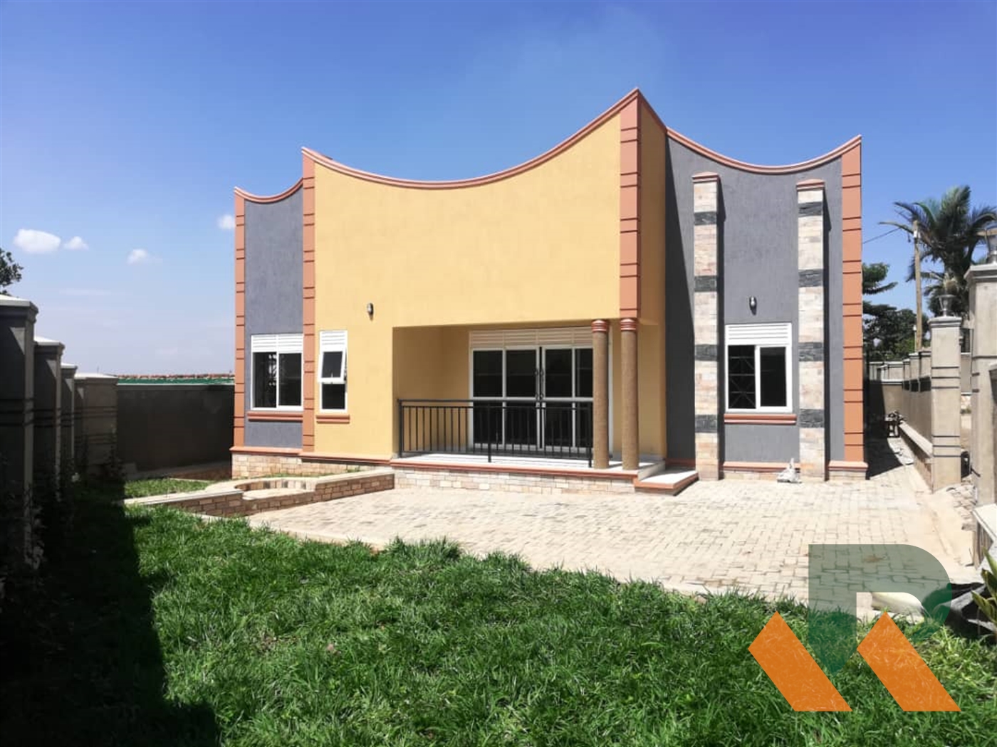 Town House for sale in Kira Wakiso