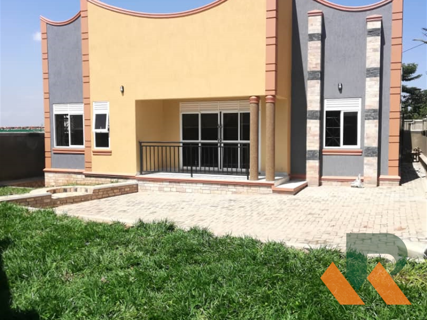 Town House for sale in Kira Wakiso