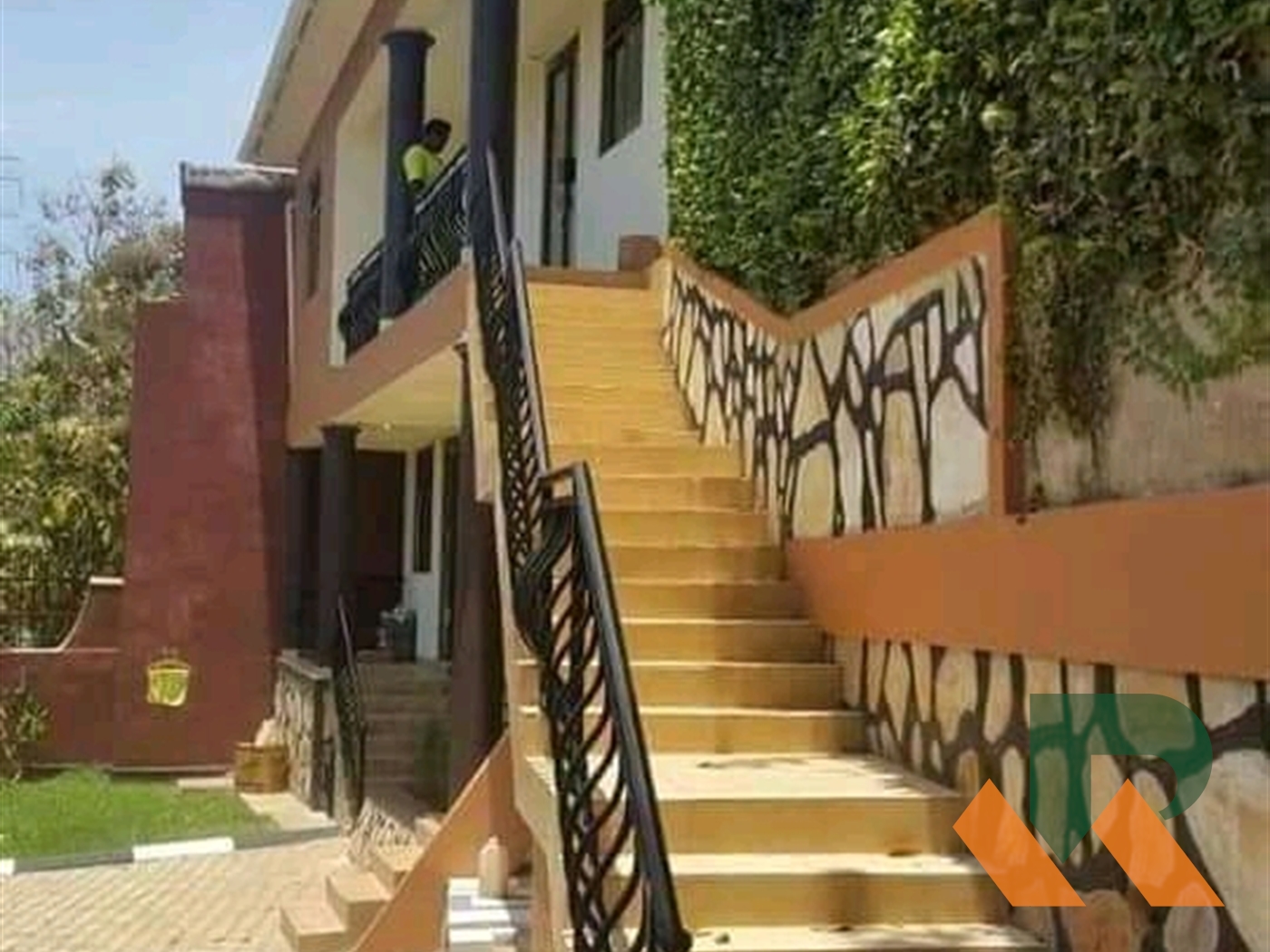 Duplex for rent in Naguru Kampala