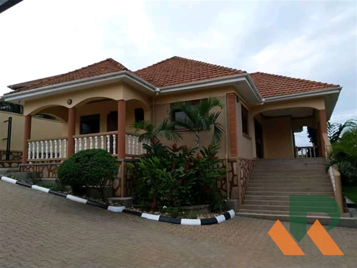 Bungalow for sale in Muyenga Kampala