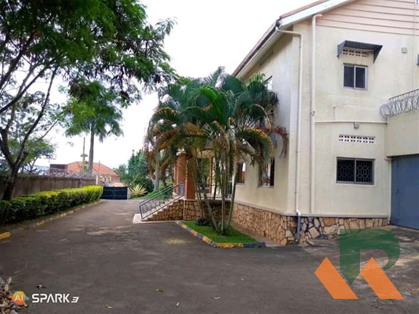 Storeyed house for rent in Muyenga Kampala