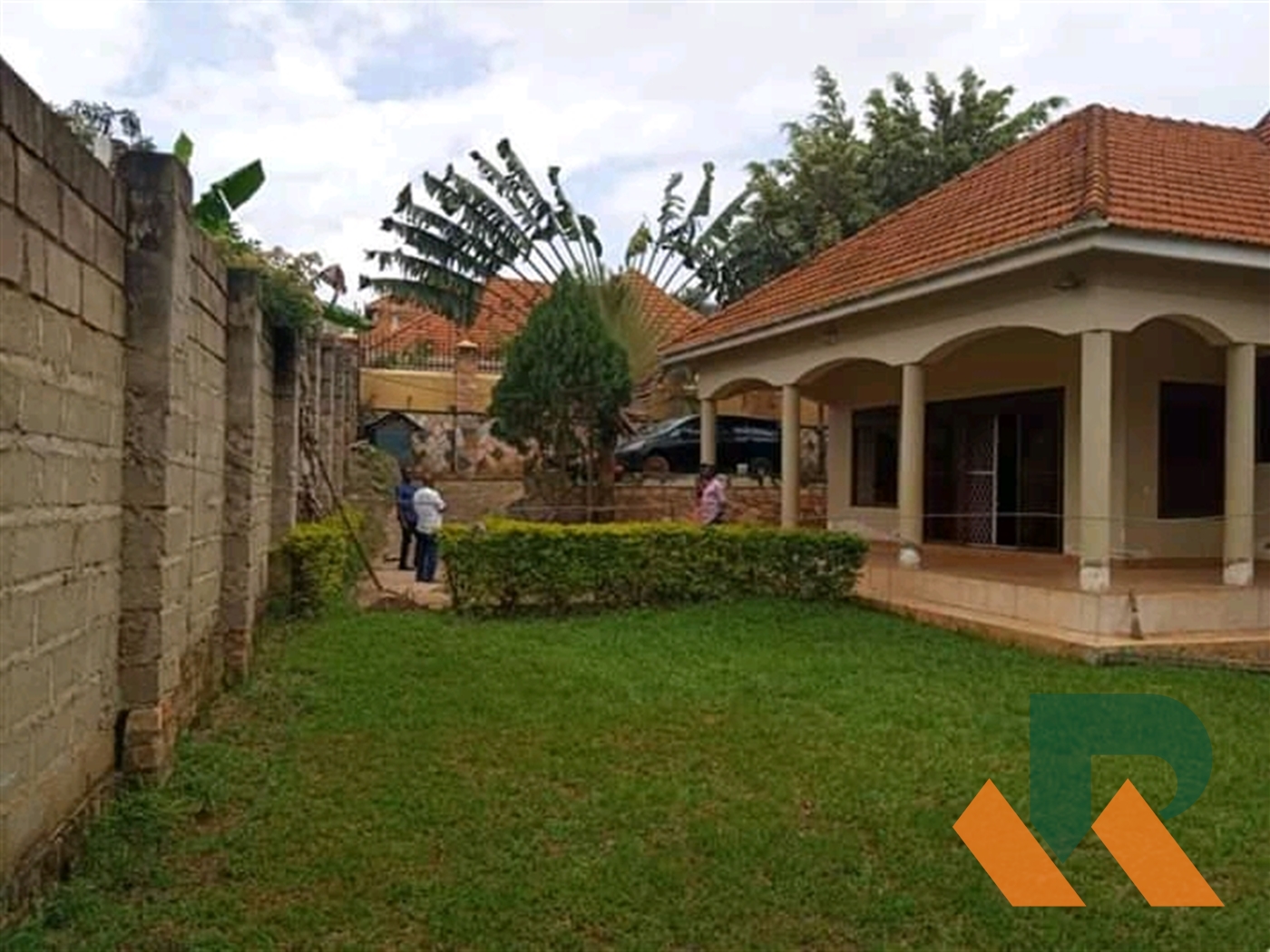 Bungalow for sale in Munyonyo Kampala