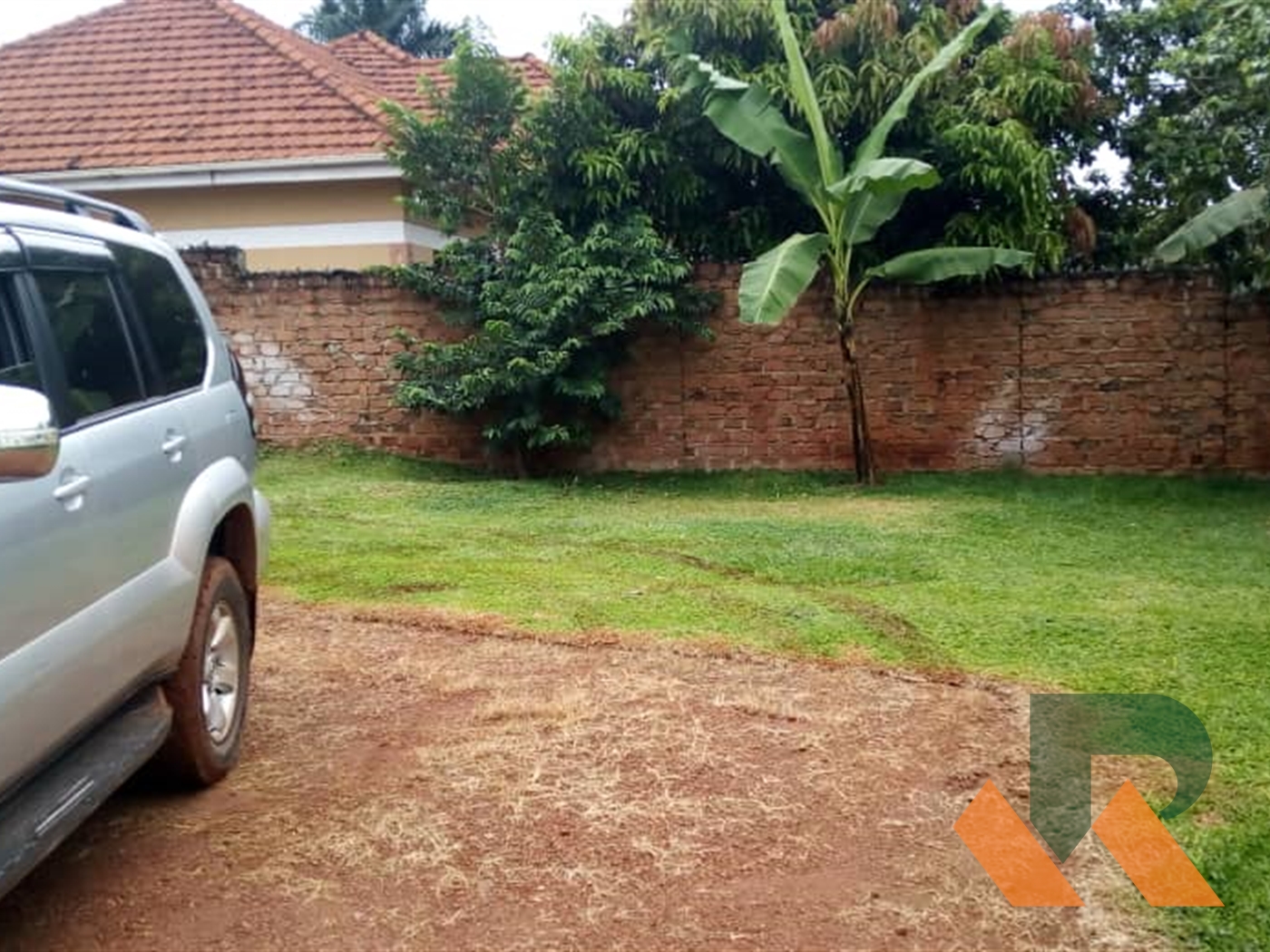 Bungalow for sale in Seguku Kampala