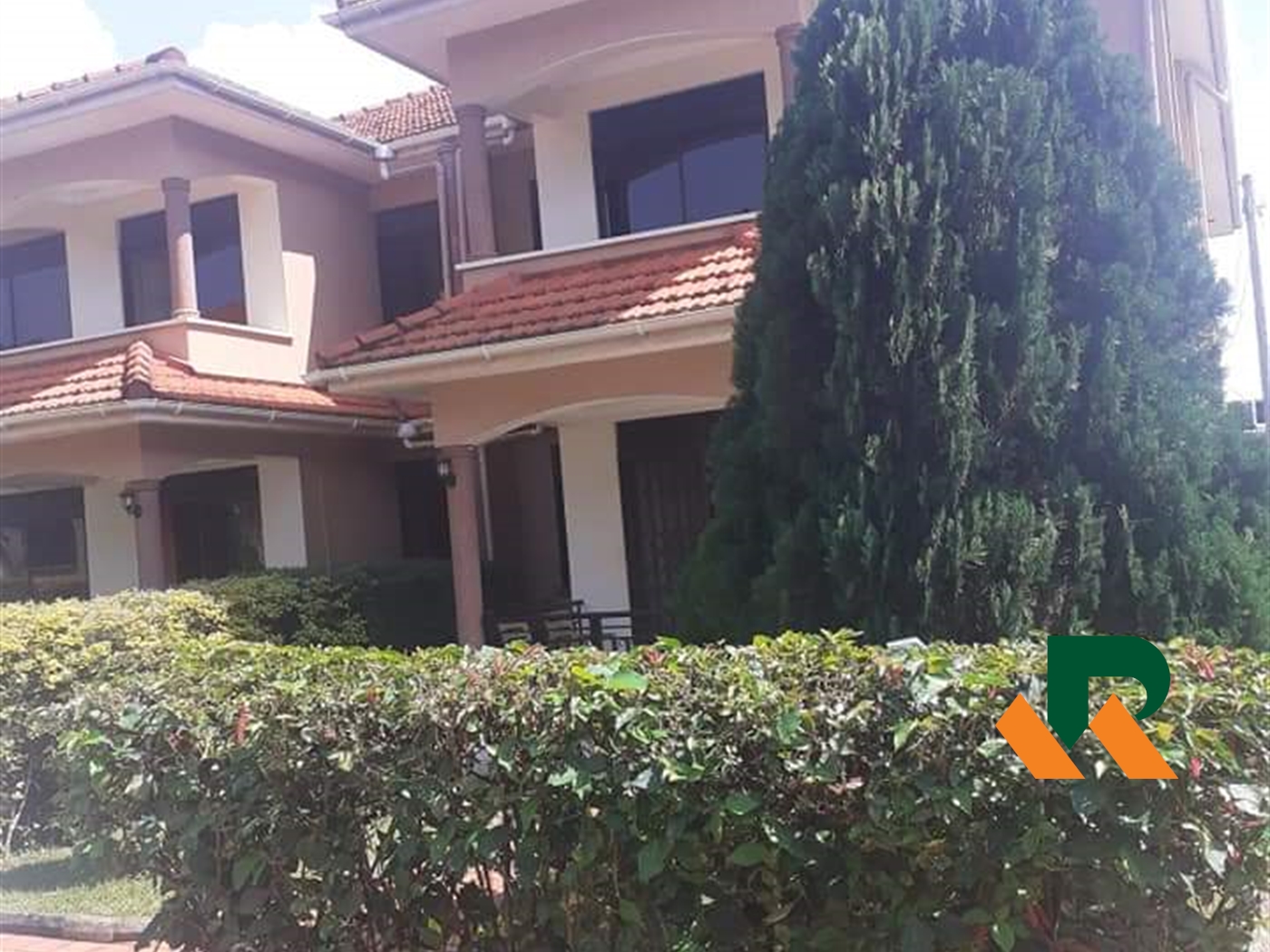 Town House for rent in Munyonyo Kampala