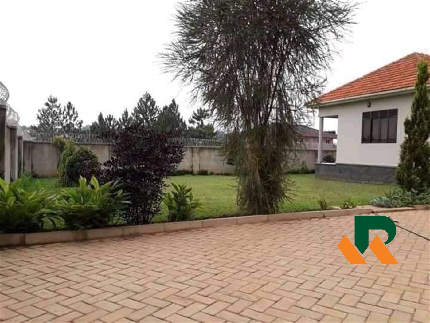 Bungalow for sale in Gayaza Wakiso