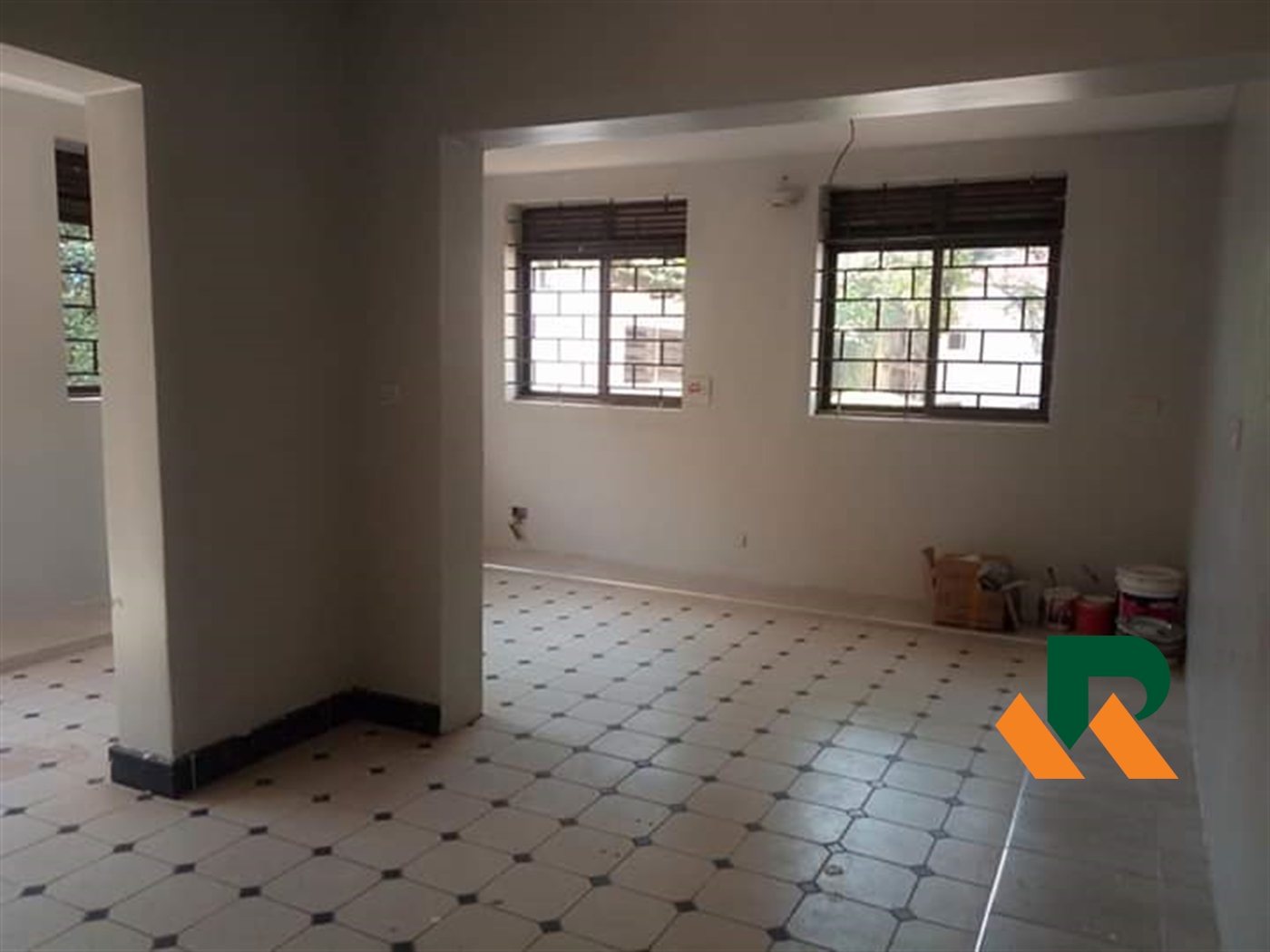 Mansion for rent in Bugoloobi Kampala