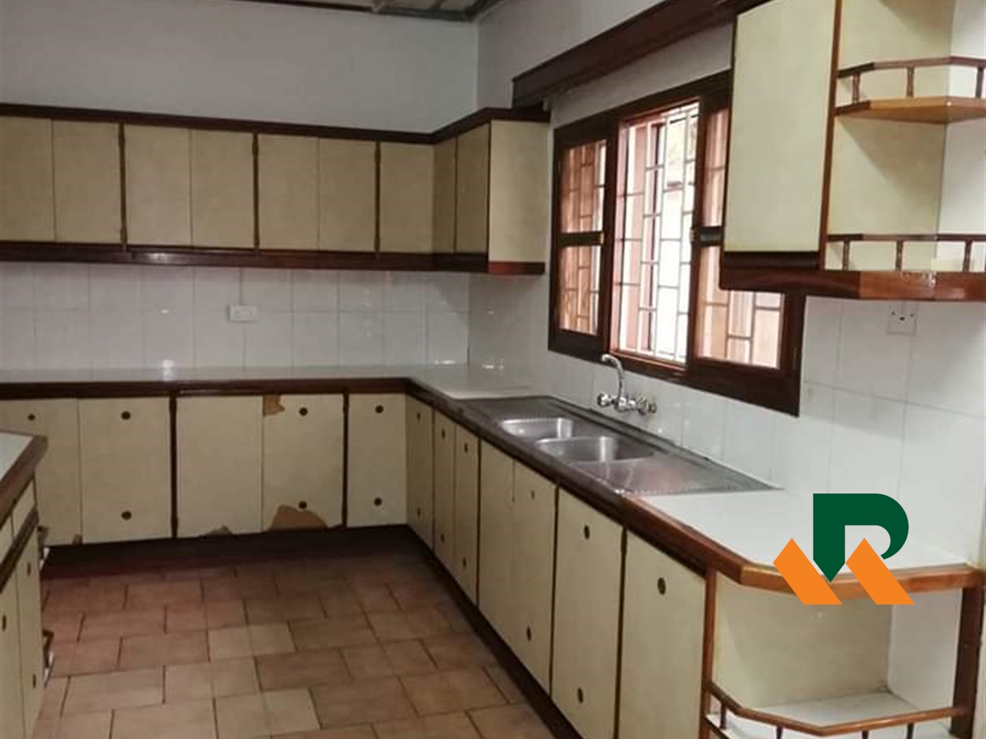 Bungalow for rent in Naguru Kampala