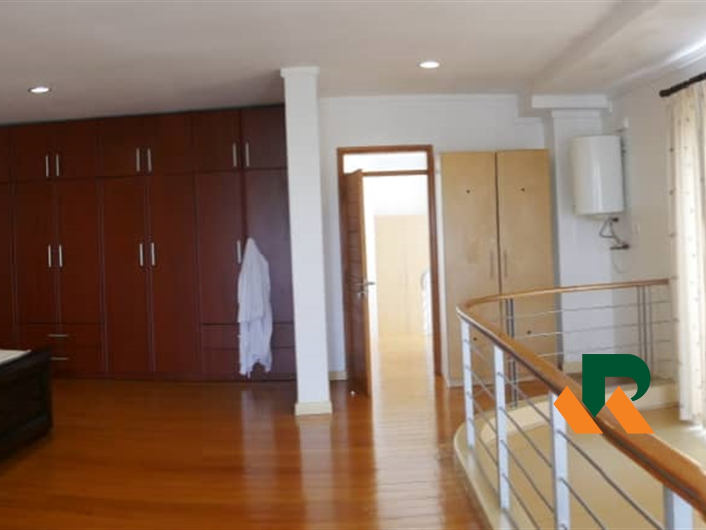 Town House for rent in Kololo Kampala