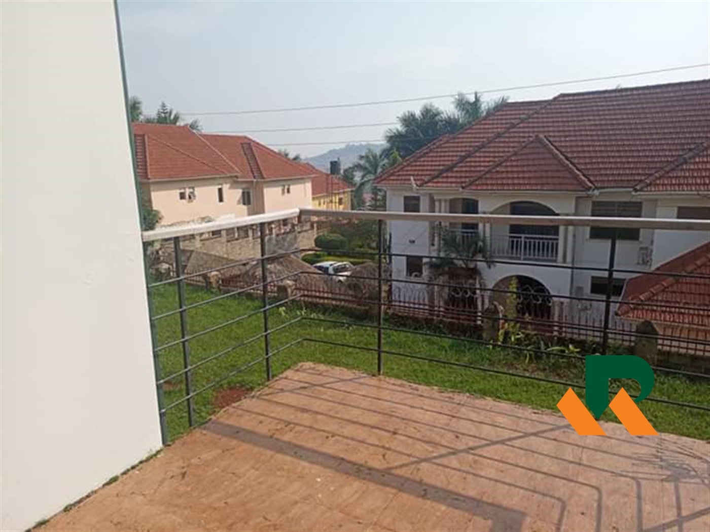 Storeyed house for rent in Mutungo Kampala