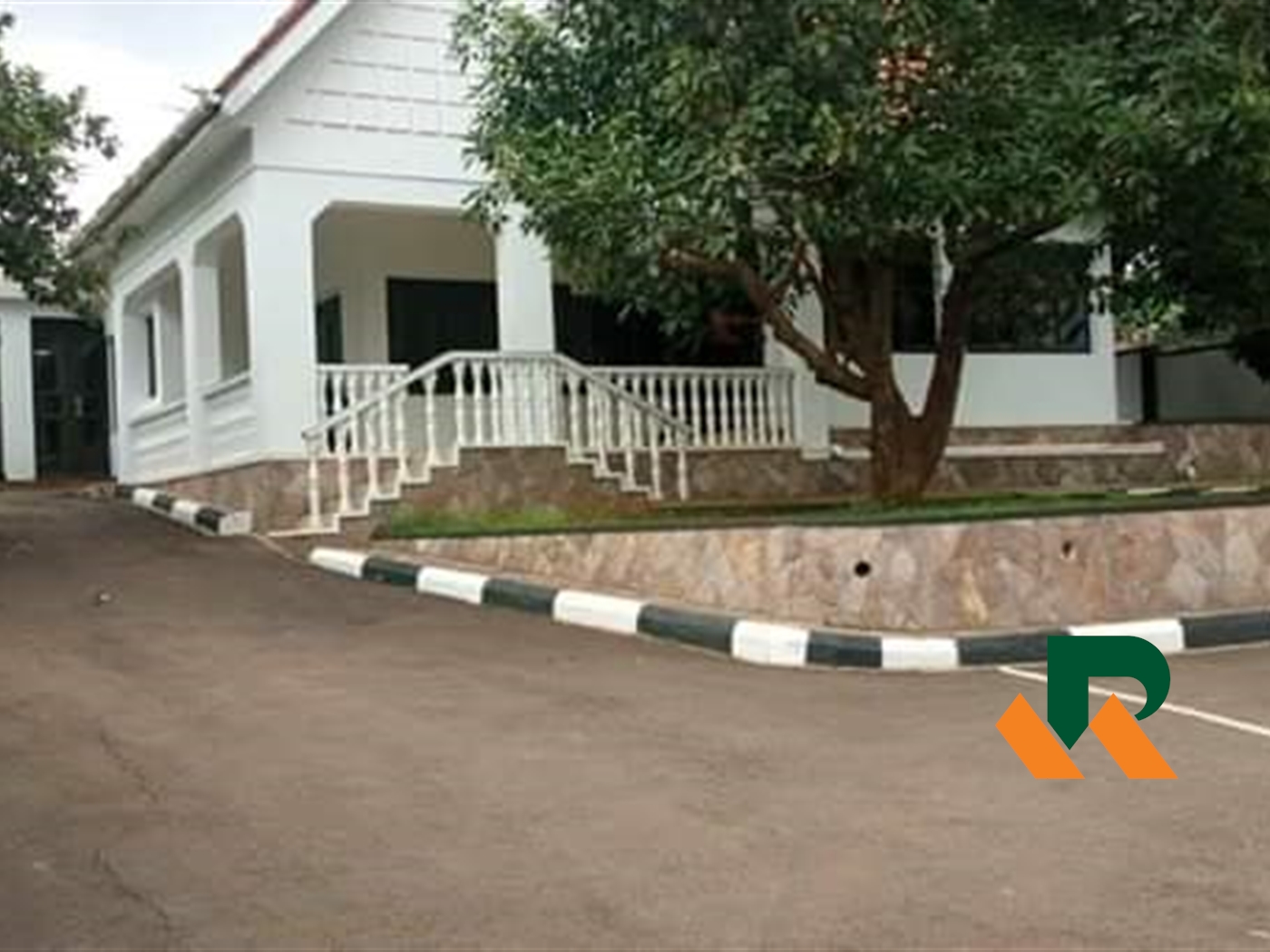 Bungalow for sale in Muyenga Kampala