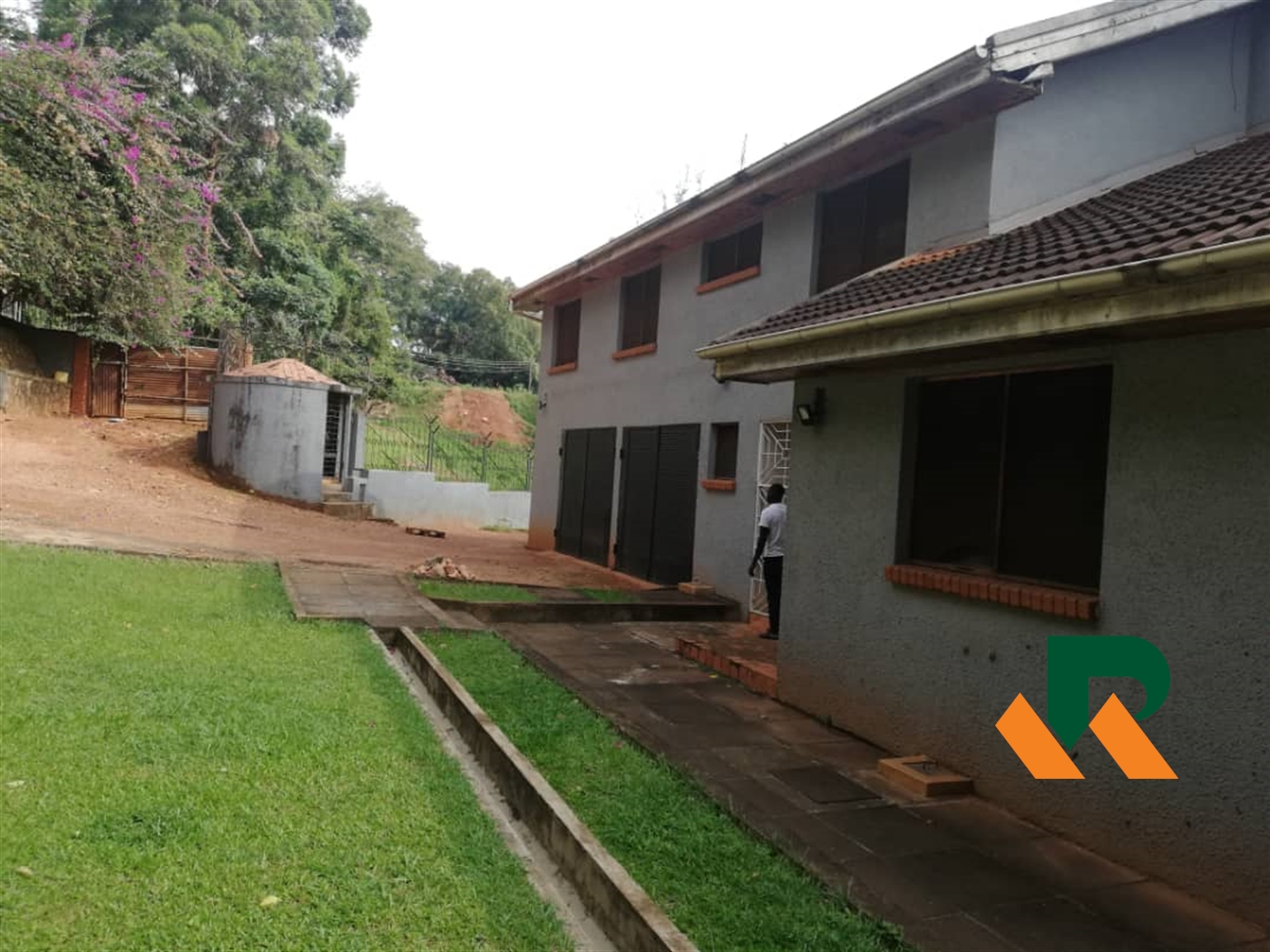 Mansion for sale in Muyenga Kampala