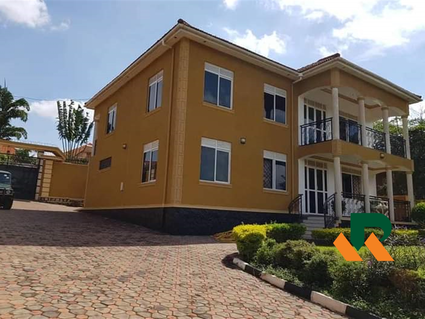 Storeyed house for rent in Naalya Wakiso