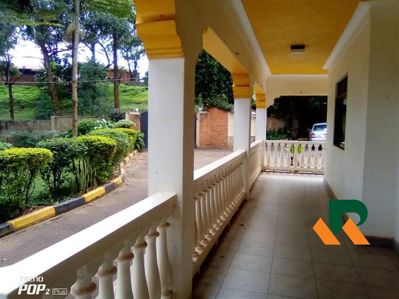 Bungalow for rent in Kololo Kampala