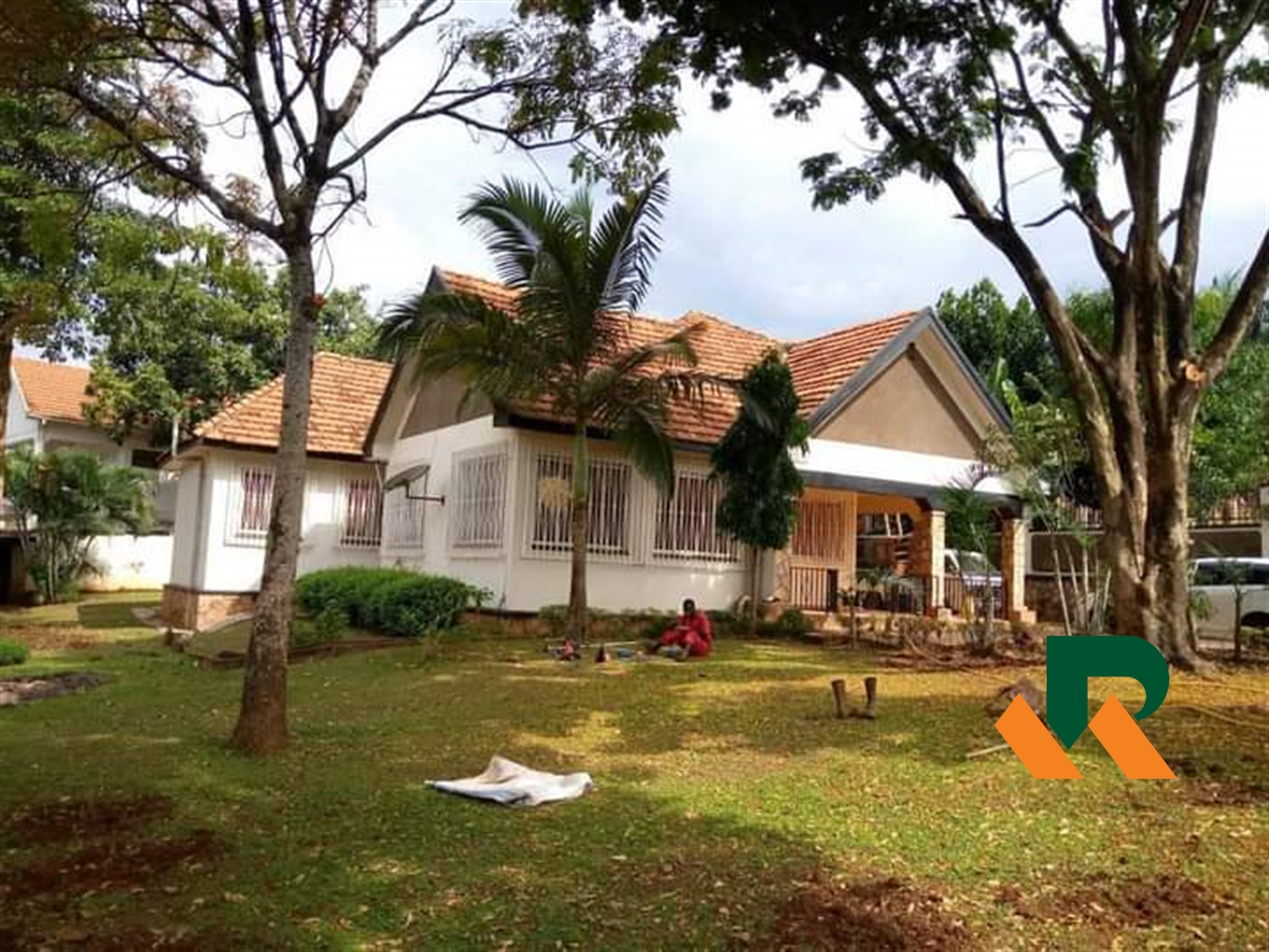 Bungalow for rent in Muyenga Kampala