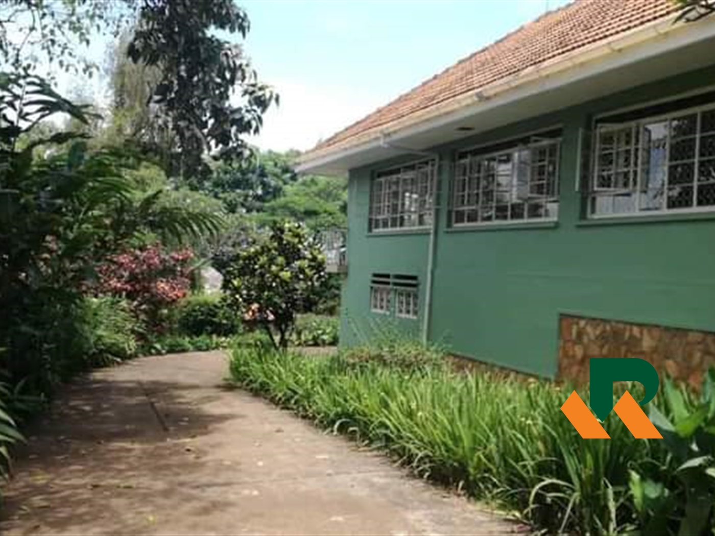 Storeyed house for rent in Makindye Kampala